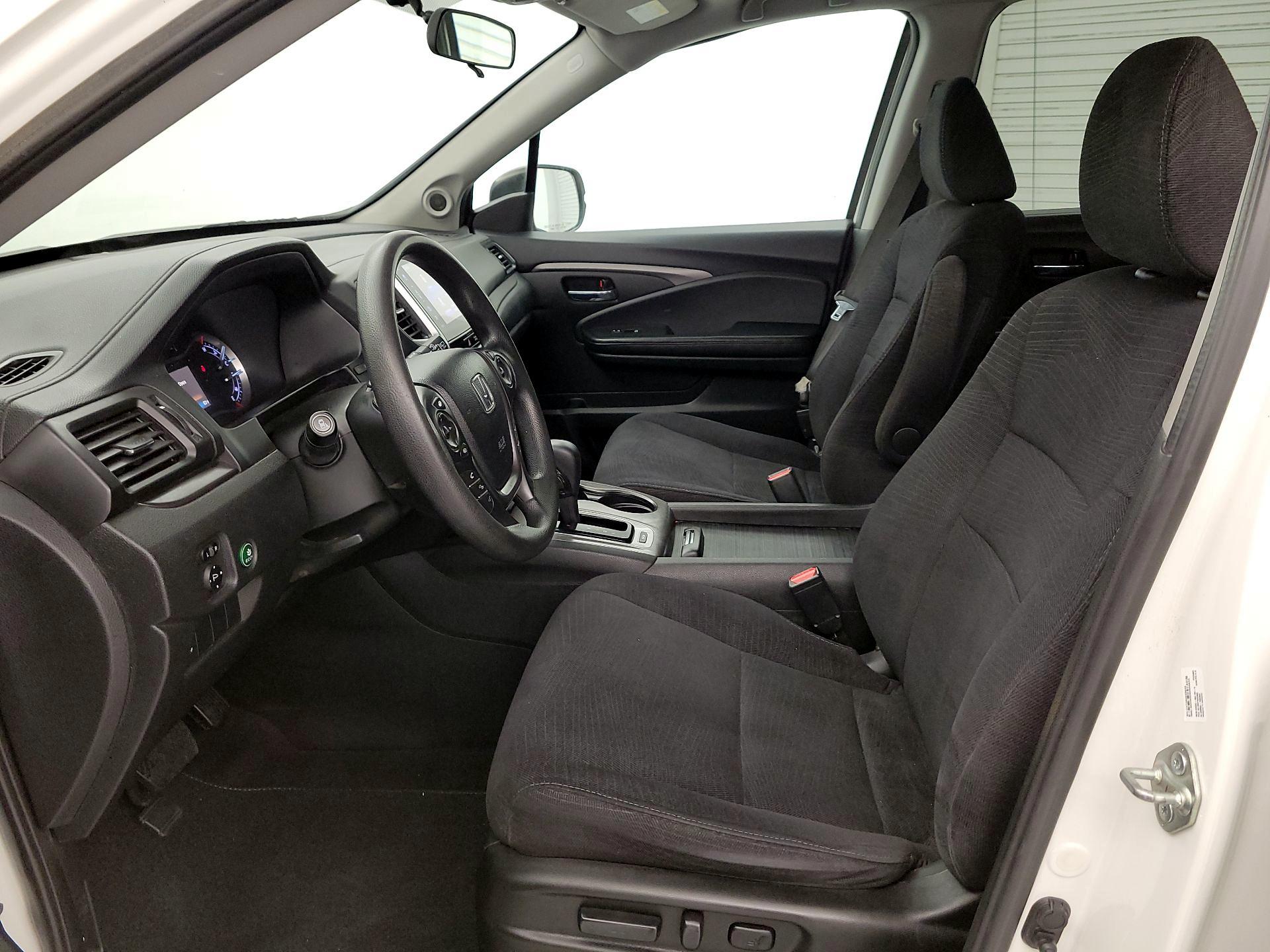 Thumbnail: 2018 Honda Pilot - 11