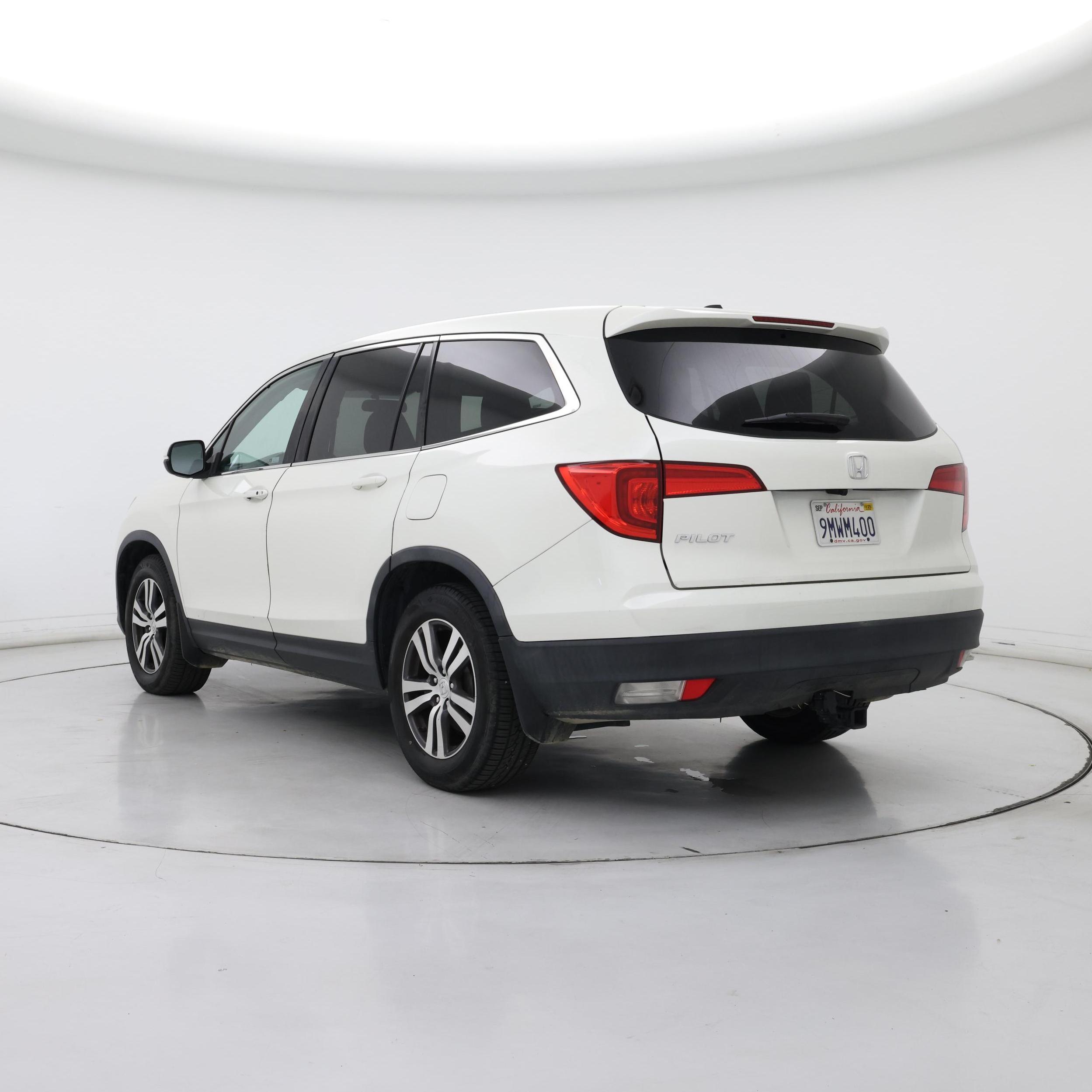 Thumbnail: 2018 Honda Pilot - 2