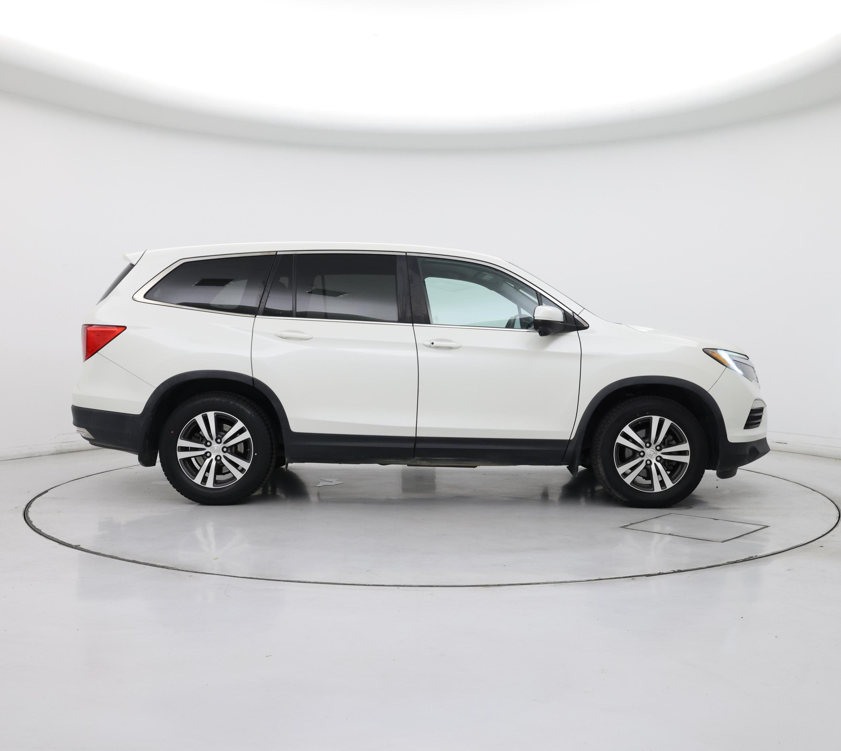 Thumbnail: 2018 Honda Pilot - 7