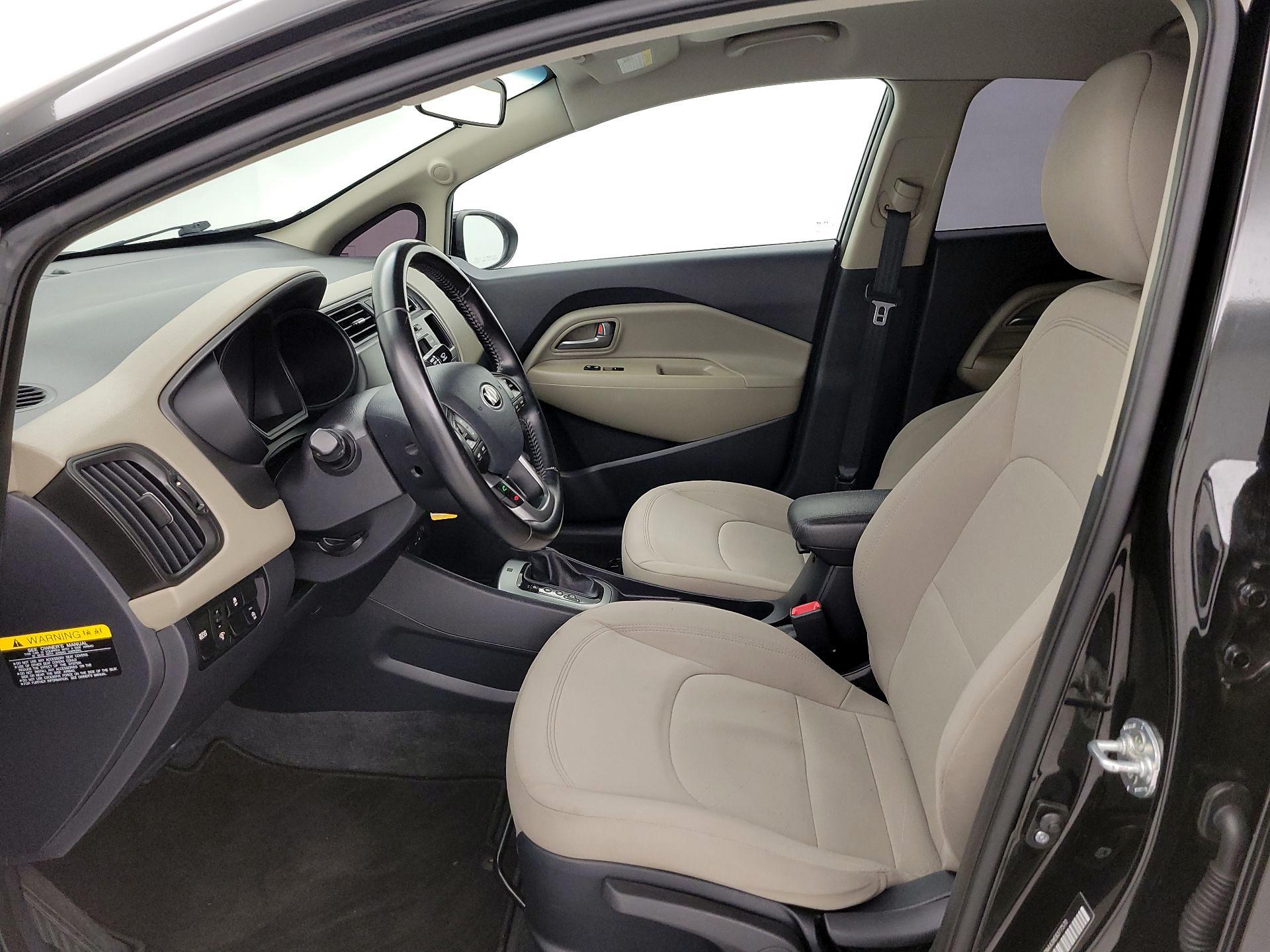Thumbnail: 2014 Kia Rio - 11