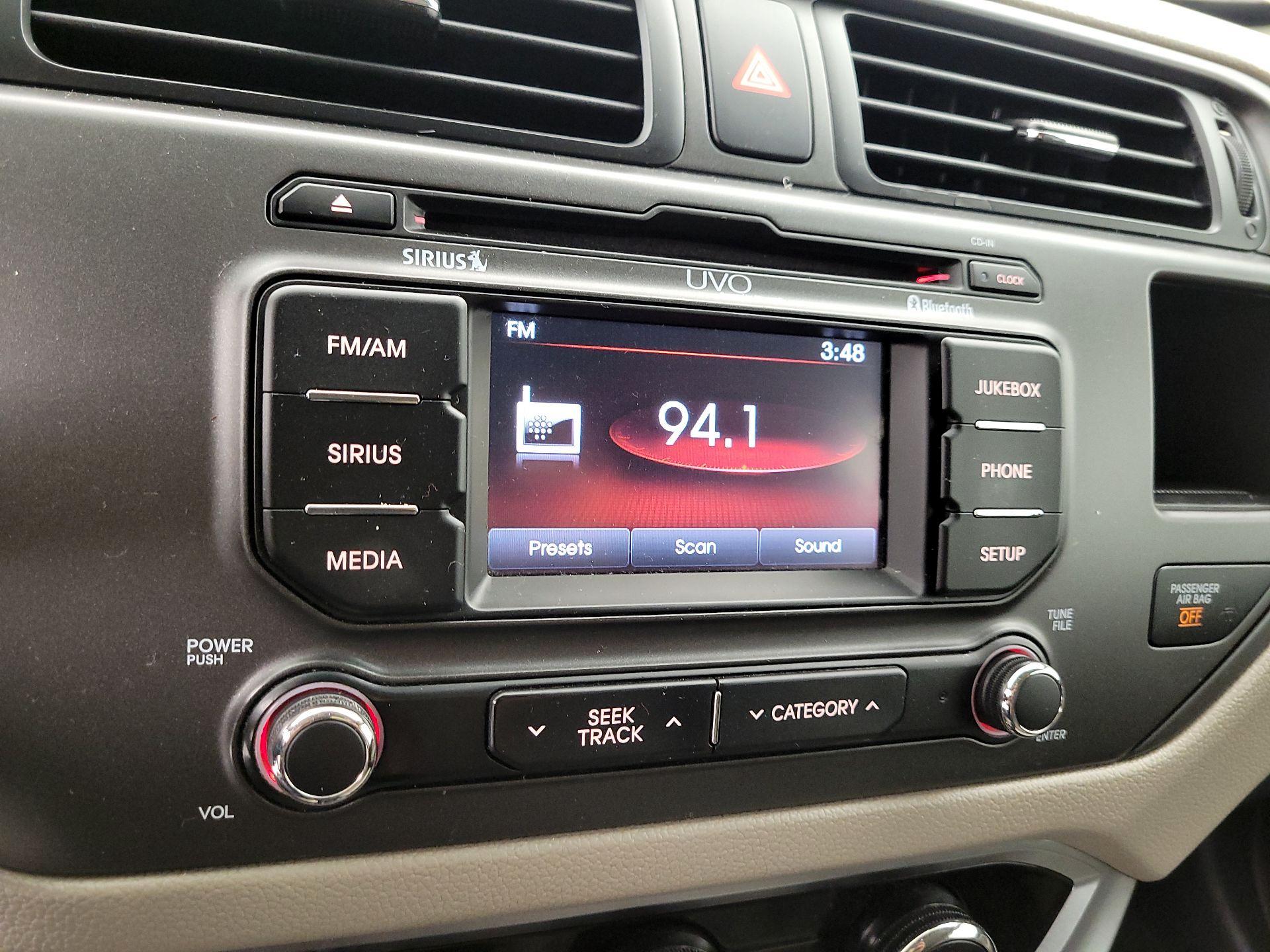 Thumbnail: 2014 Kia Rio - 15