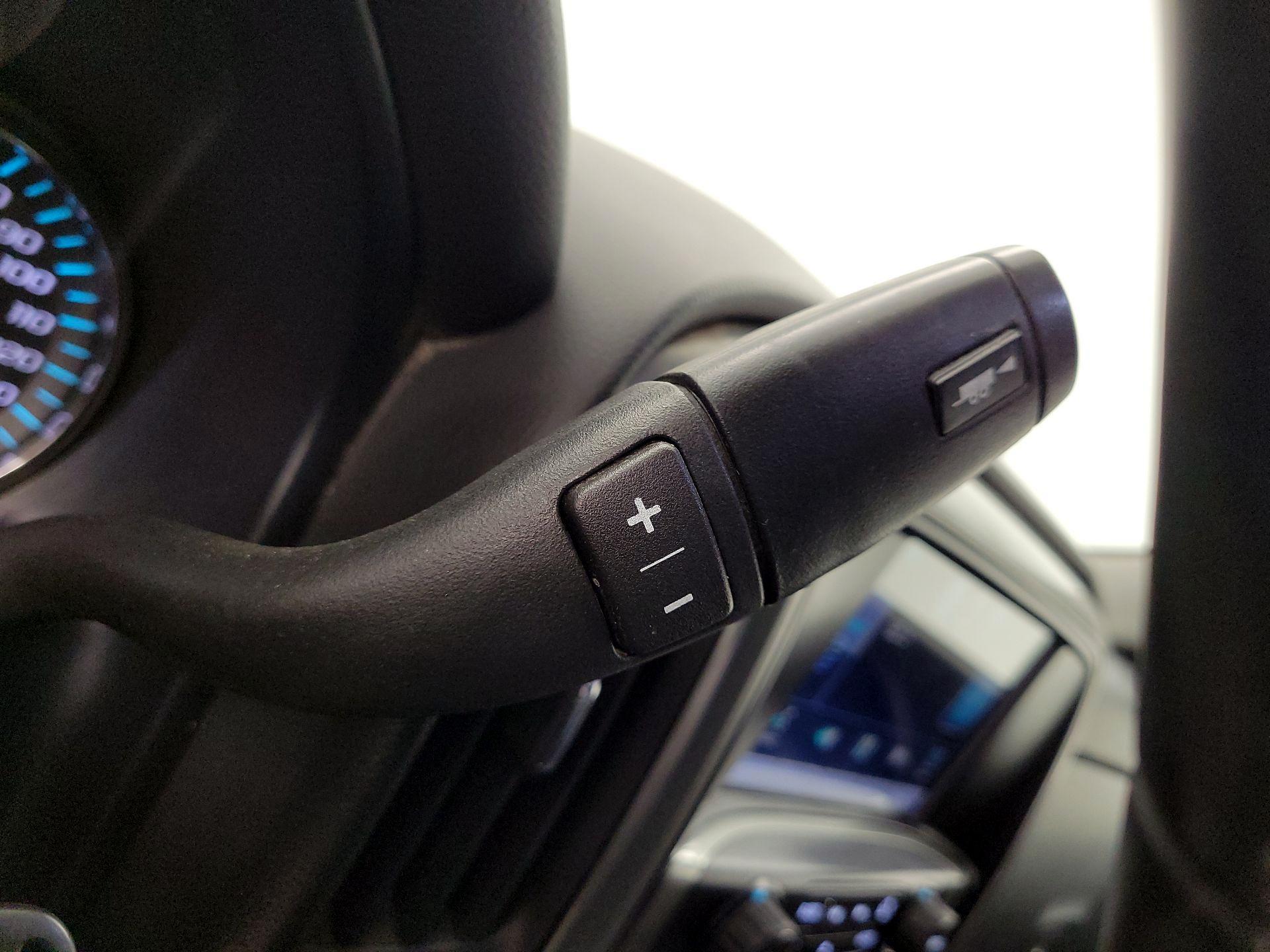 Thumbnail: 2015 Chevrolet Silverado 1500 - 17