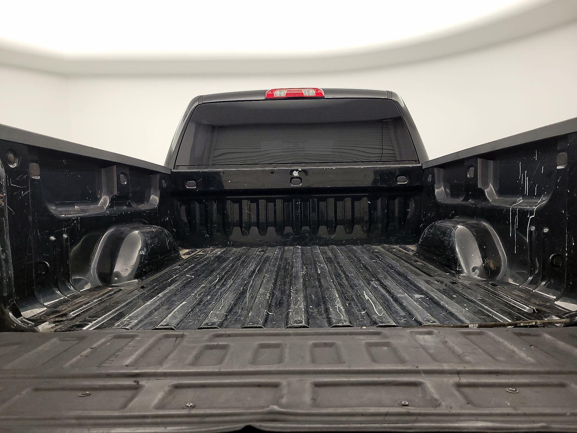 Thumbnail: 2015 Chevrolet Silverado 1500 - 20