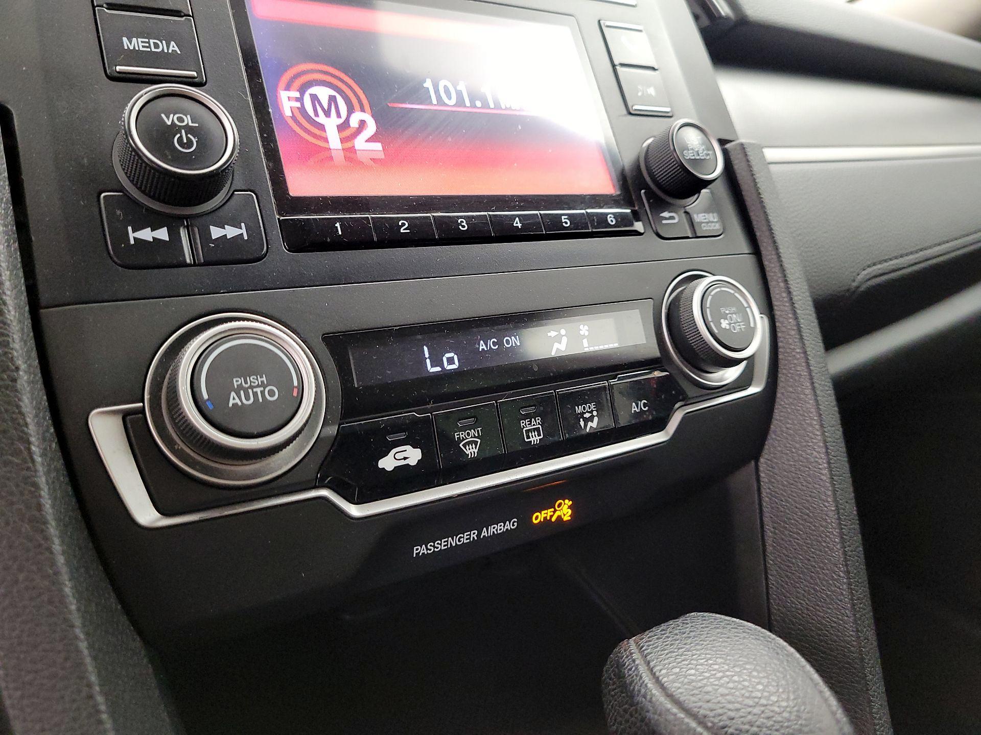Thumbnail: 2016 Honda Civic - 16