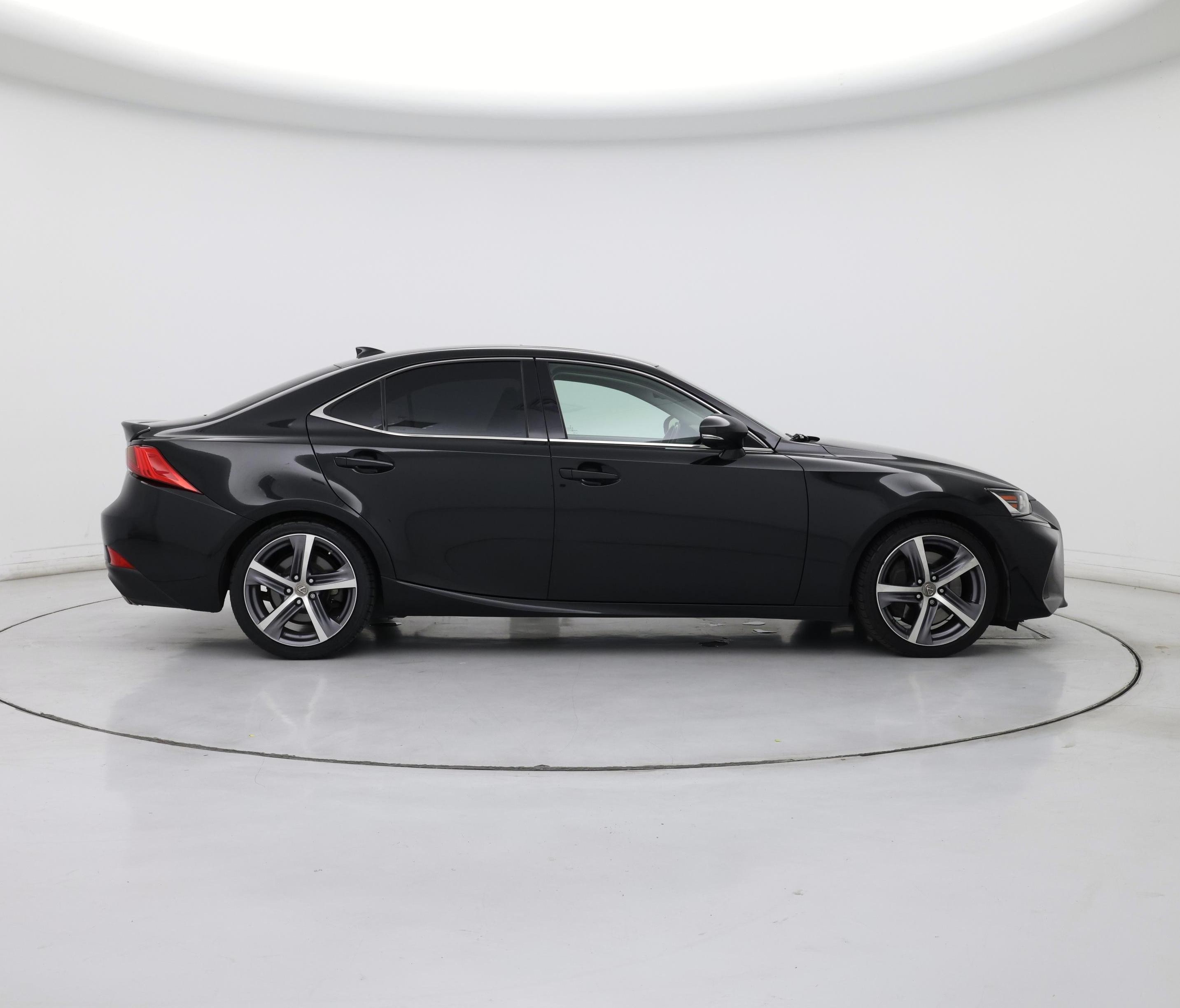 Thumbnail: 2018 Lexus IS - 7