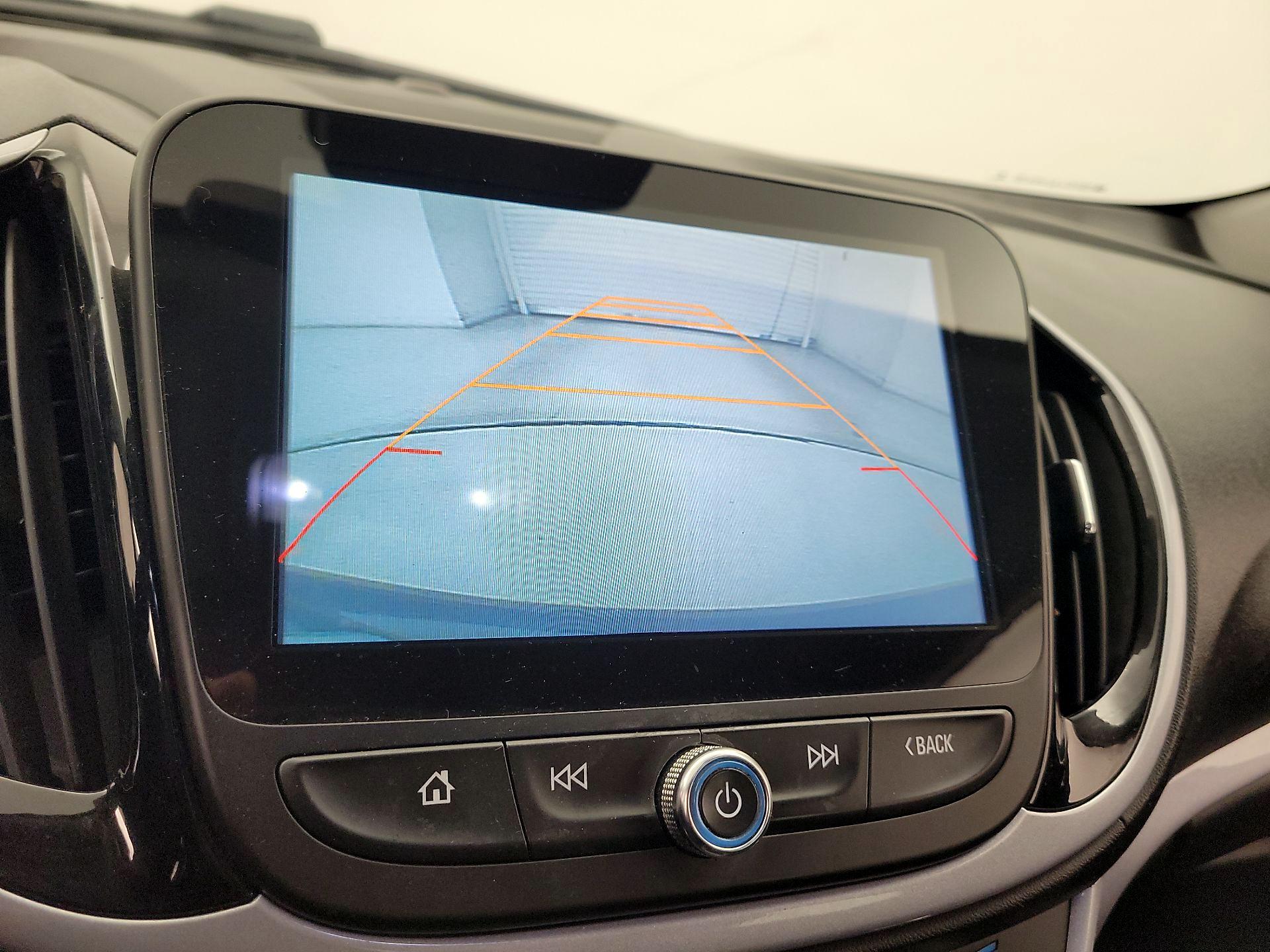 Thumbnail: 2017 Chevrolet Volt - 14