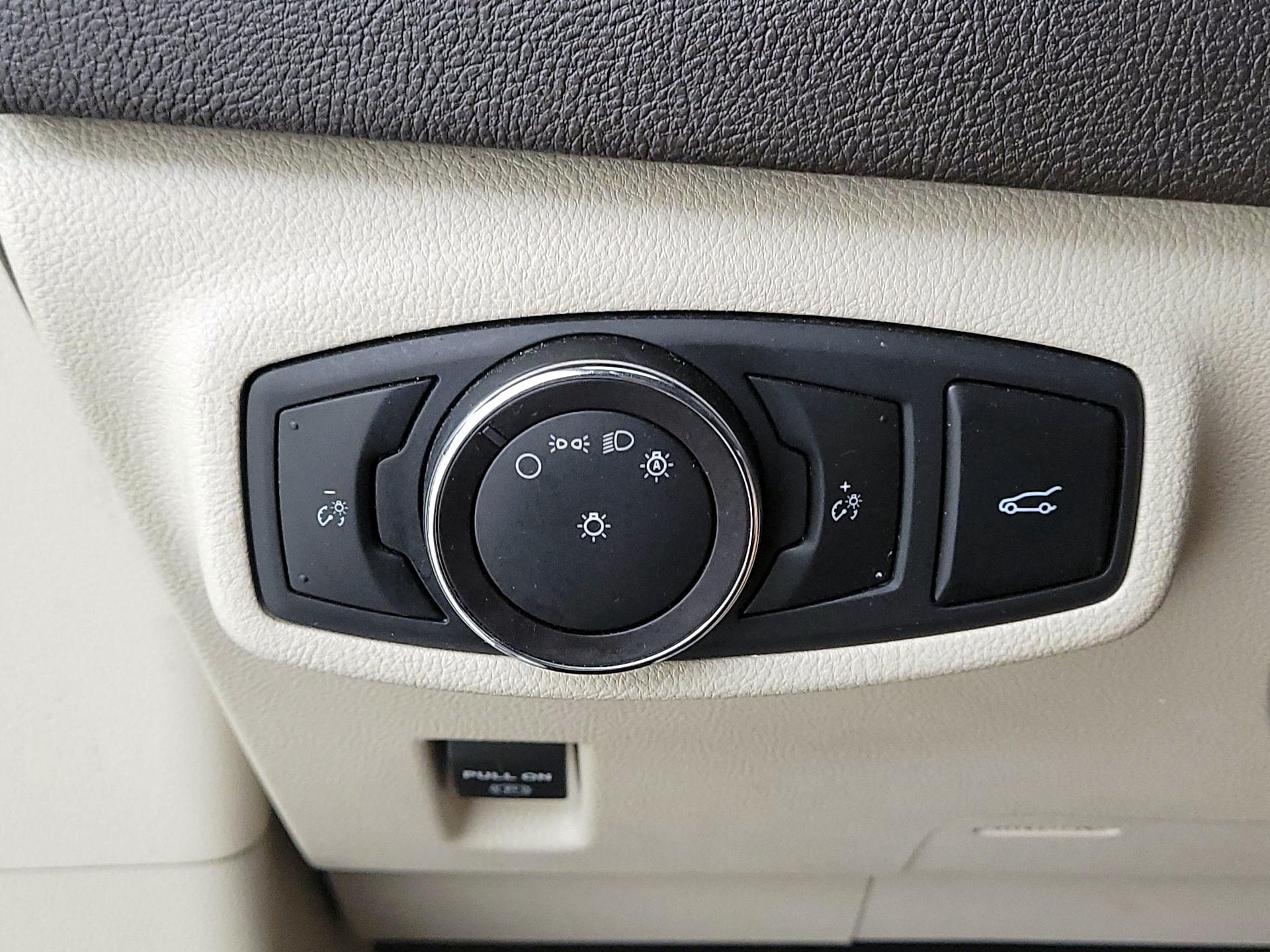 Thumbnail: 2019 Lincoln MKC - 13