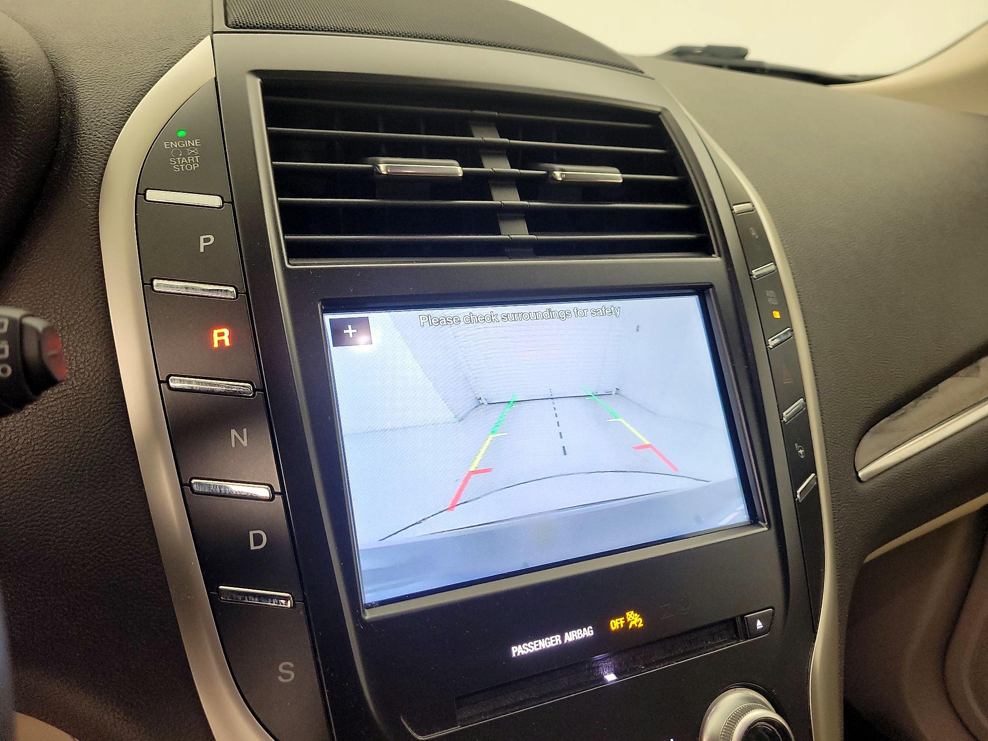 Thumbnail: 2019 Lincoln MKC - 15