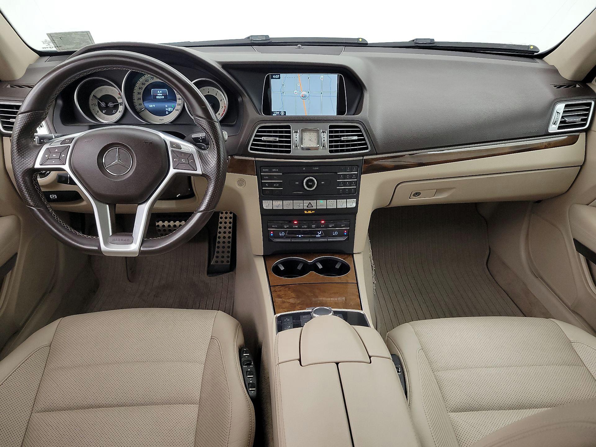 Thumbnail: 2016 Mercedes-Benz E-Class - 9