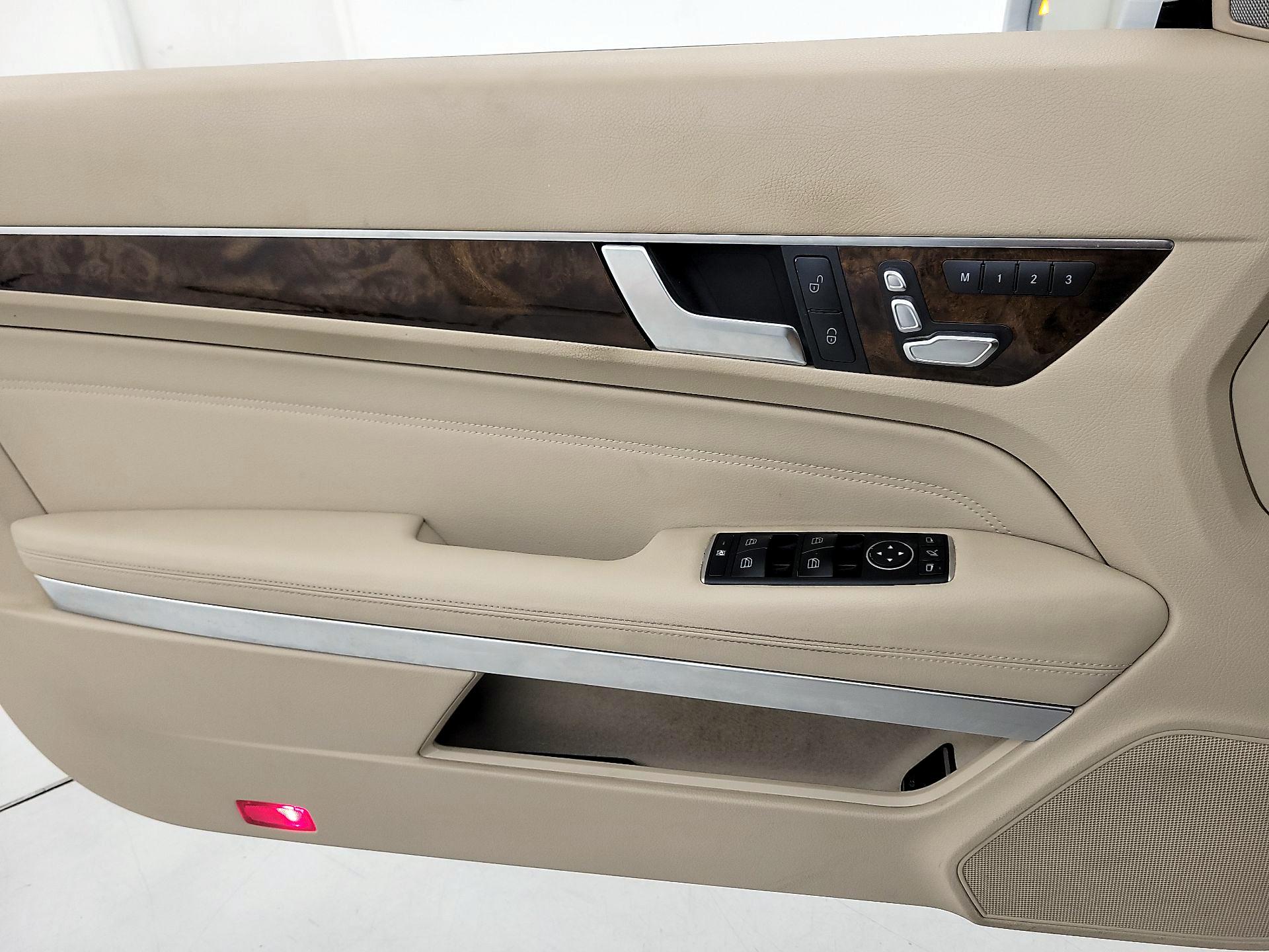 Thumbnail: 2016 Mercedes-Benz E-Class - 12