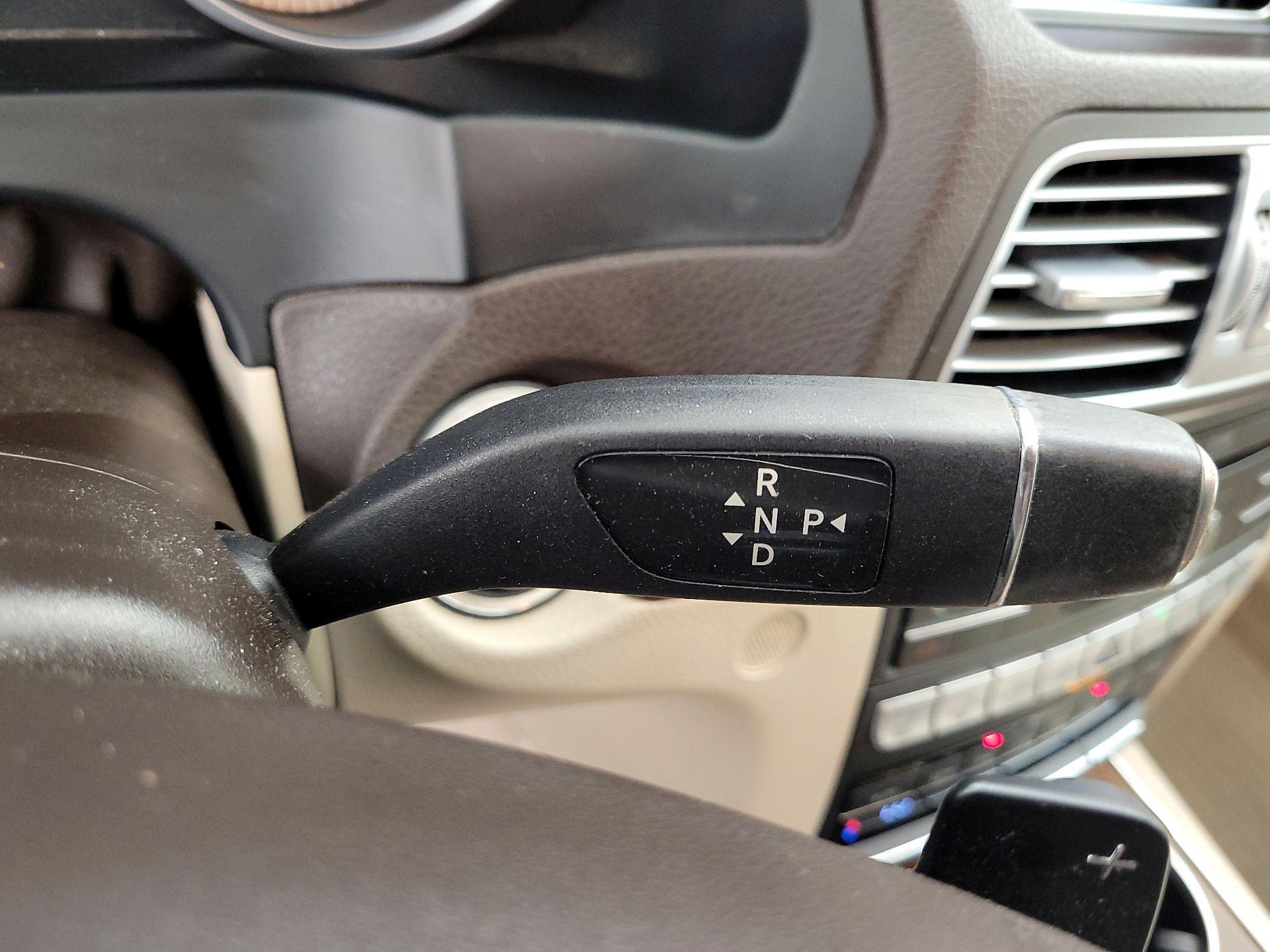 Thumbnail: 2016 Mercedes-Benz E-Class - 18