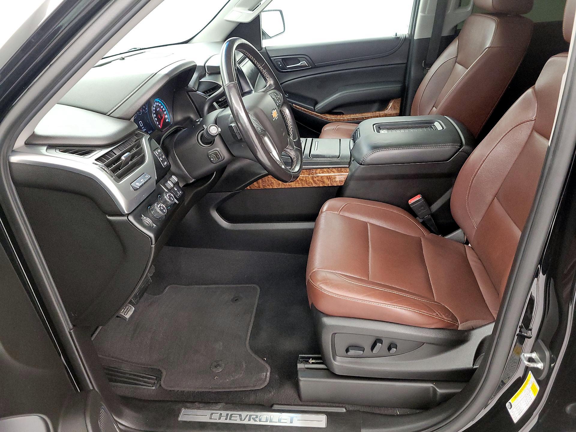 Thumbnail: 2019 Chevrolet Tahoe - 11
