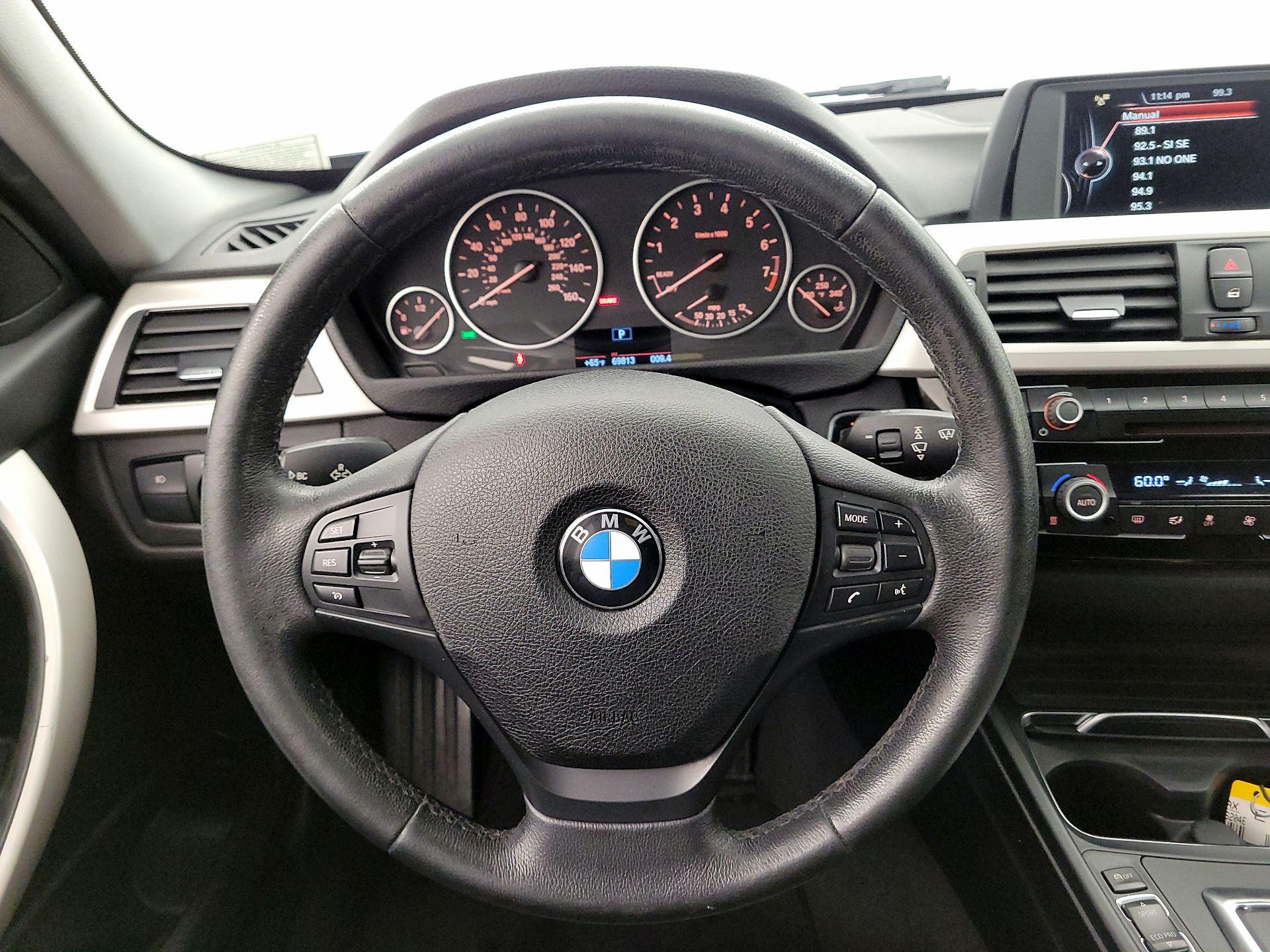 Thumbnail: 2017 BMW 3 Series - 10