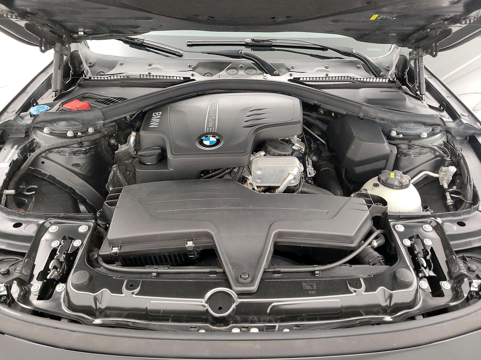 Thumbnail: 2017 BMW 3 Series - 18