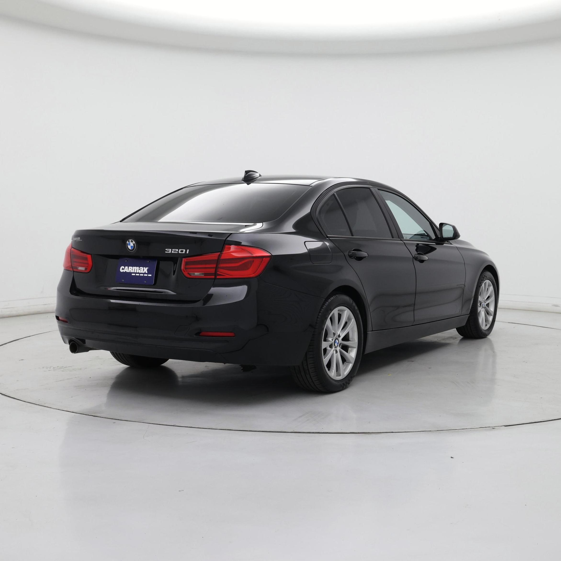 Thumbnail: 2017 BMW 3 Series - 8