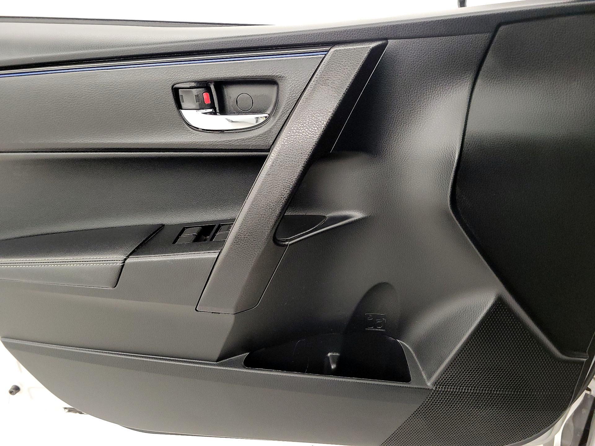 Thumbnail: 2019 Toyota Corolla - 12