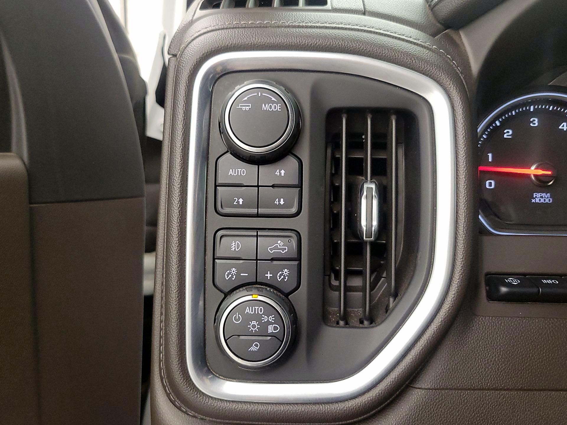 Thumbnail: 2020 Chevrolet Silverado 2500 - 13