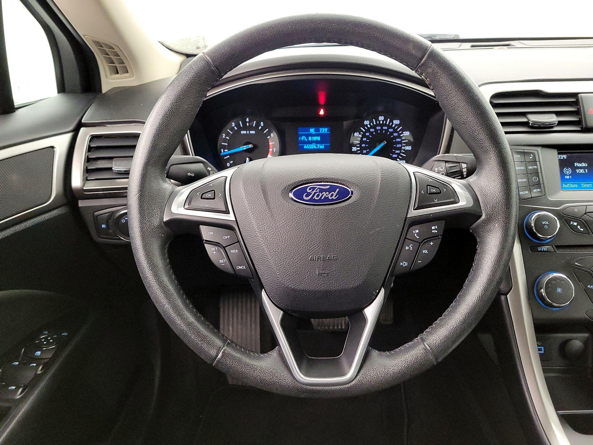 Thumbnail: 2017 Ford Fusion - 10