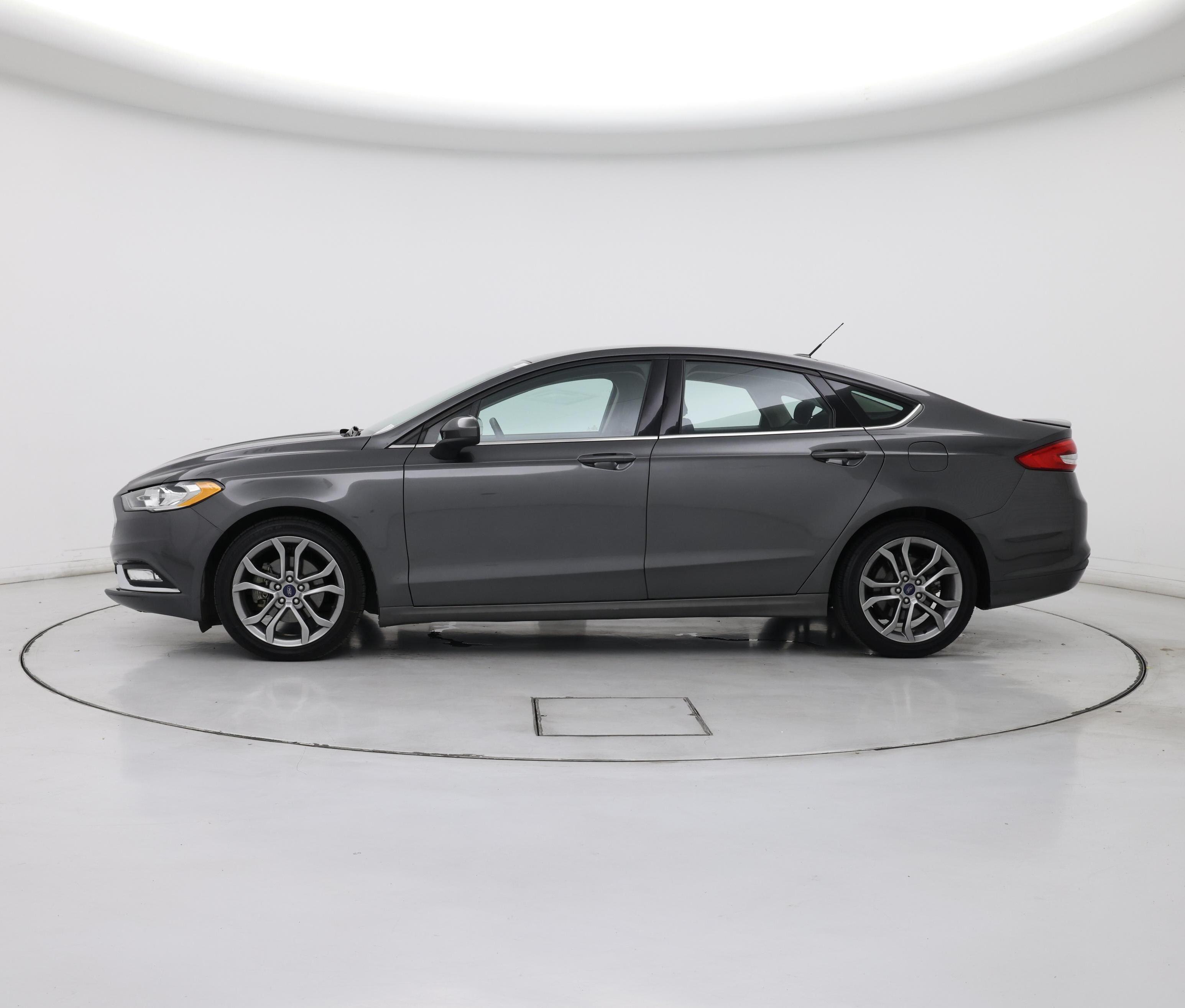 Thumbnail: 2017 Ford Fusion - 3