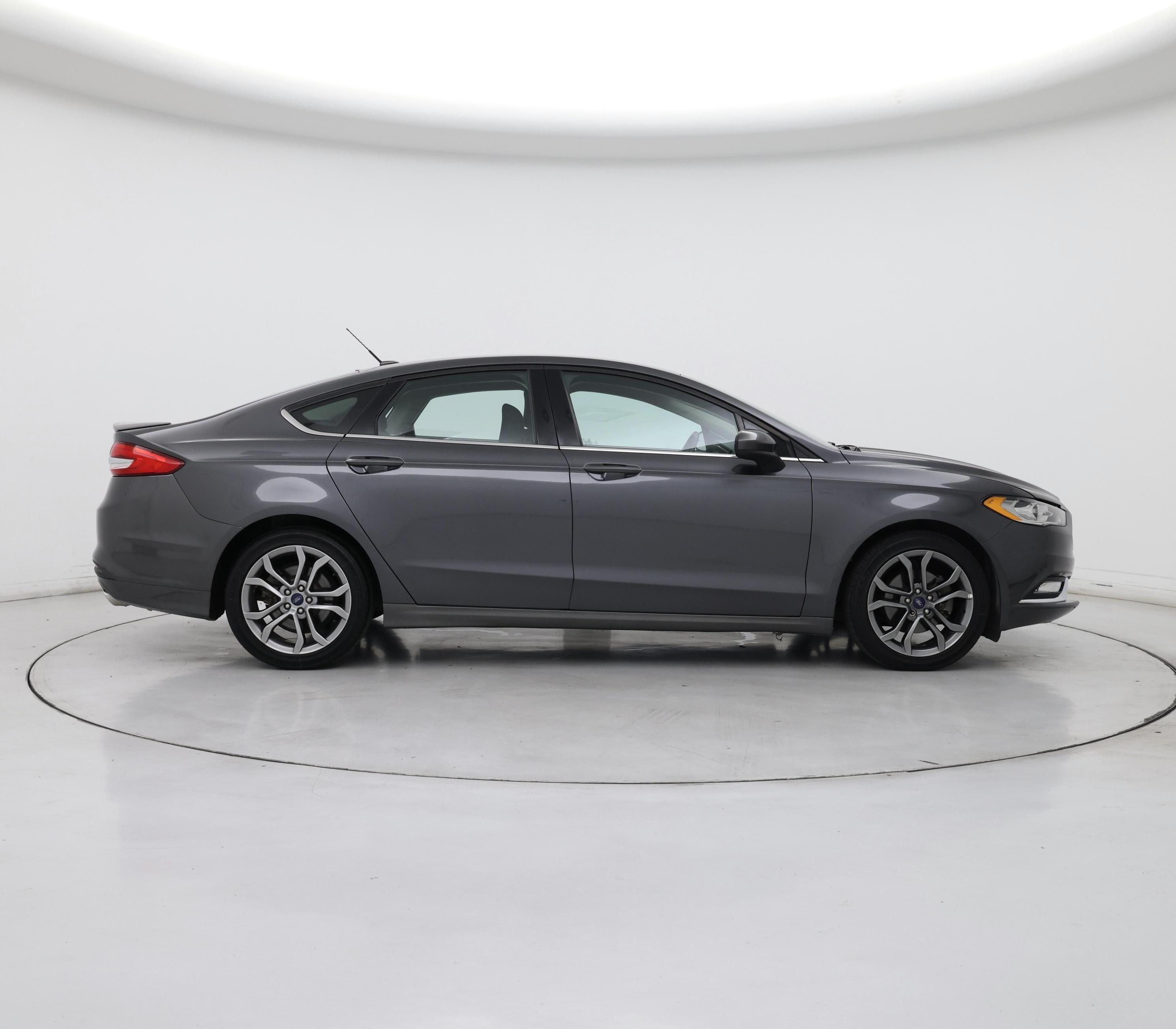 Thumbnail: 2017 Ford Fusion - 7