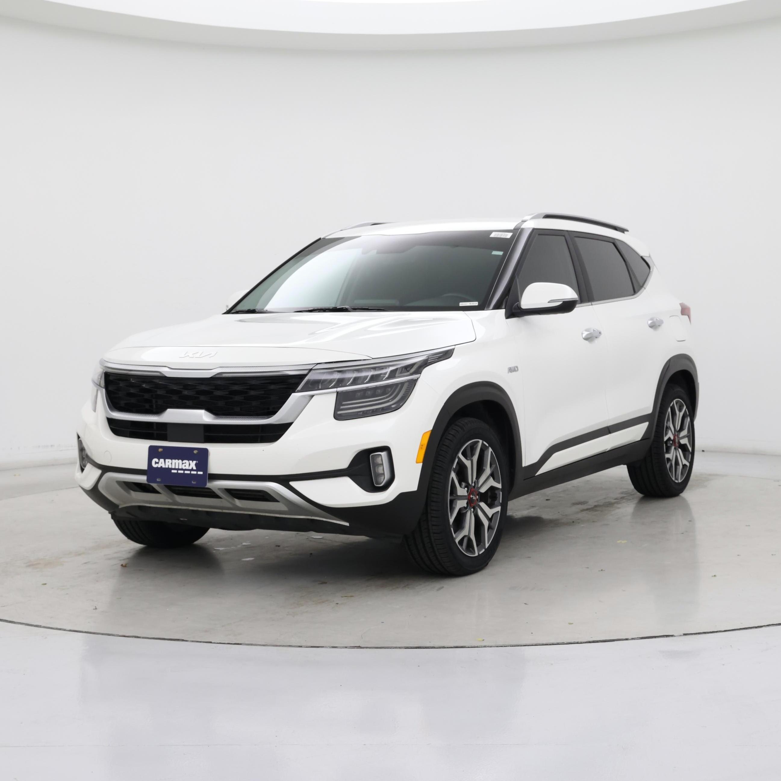 Thumbnail: 2022 Kia Seltos - 4