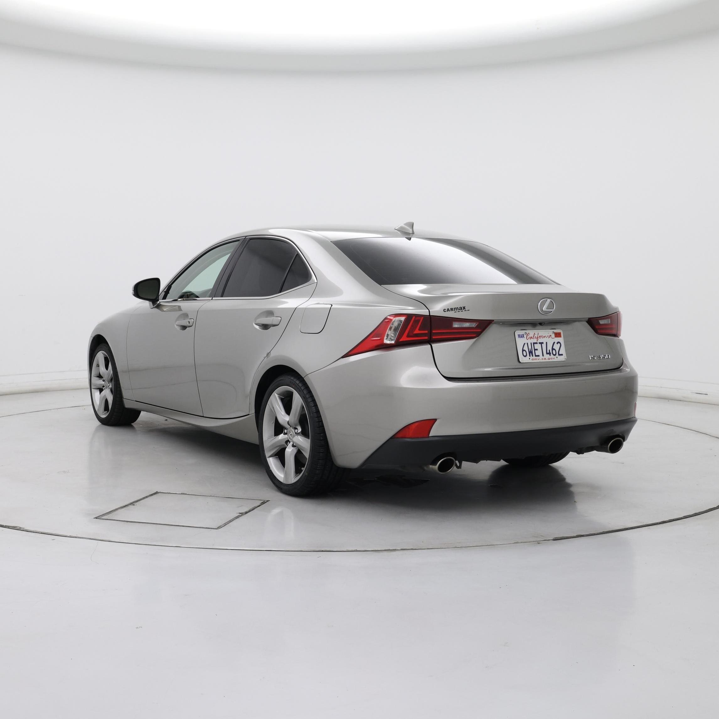 Thumbnail: 2016 Lexus IS - 2