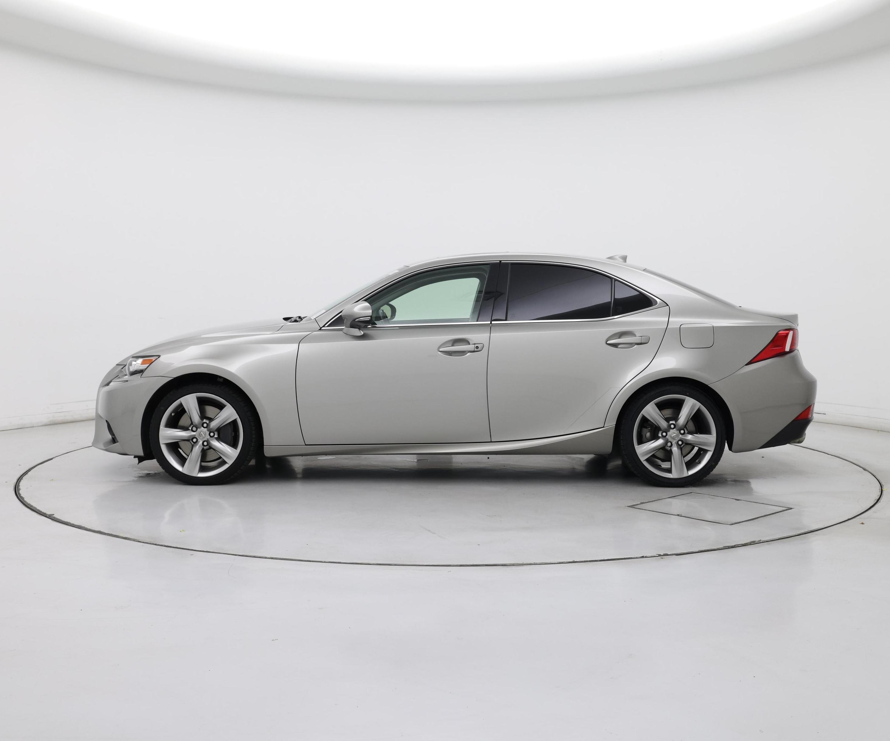 Thumbnail: 2016 Lexus IS - 3