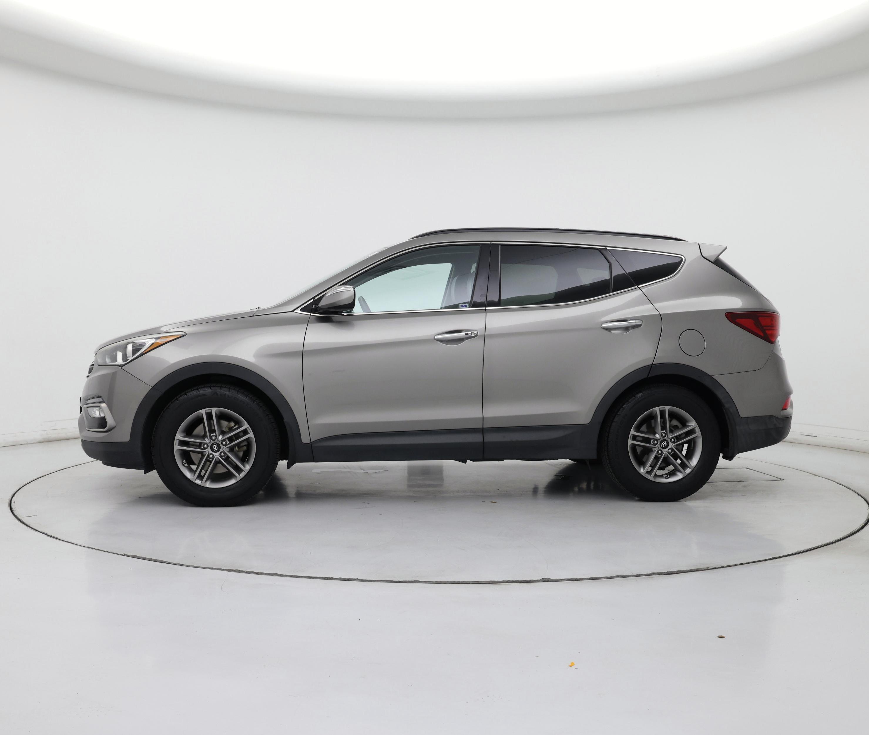 Thumbnail: 2017 Hyundai Santa Fe - 3