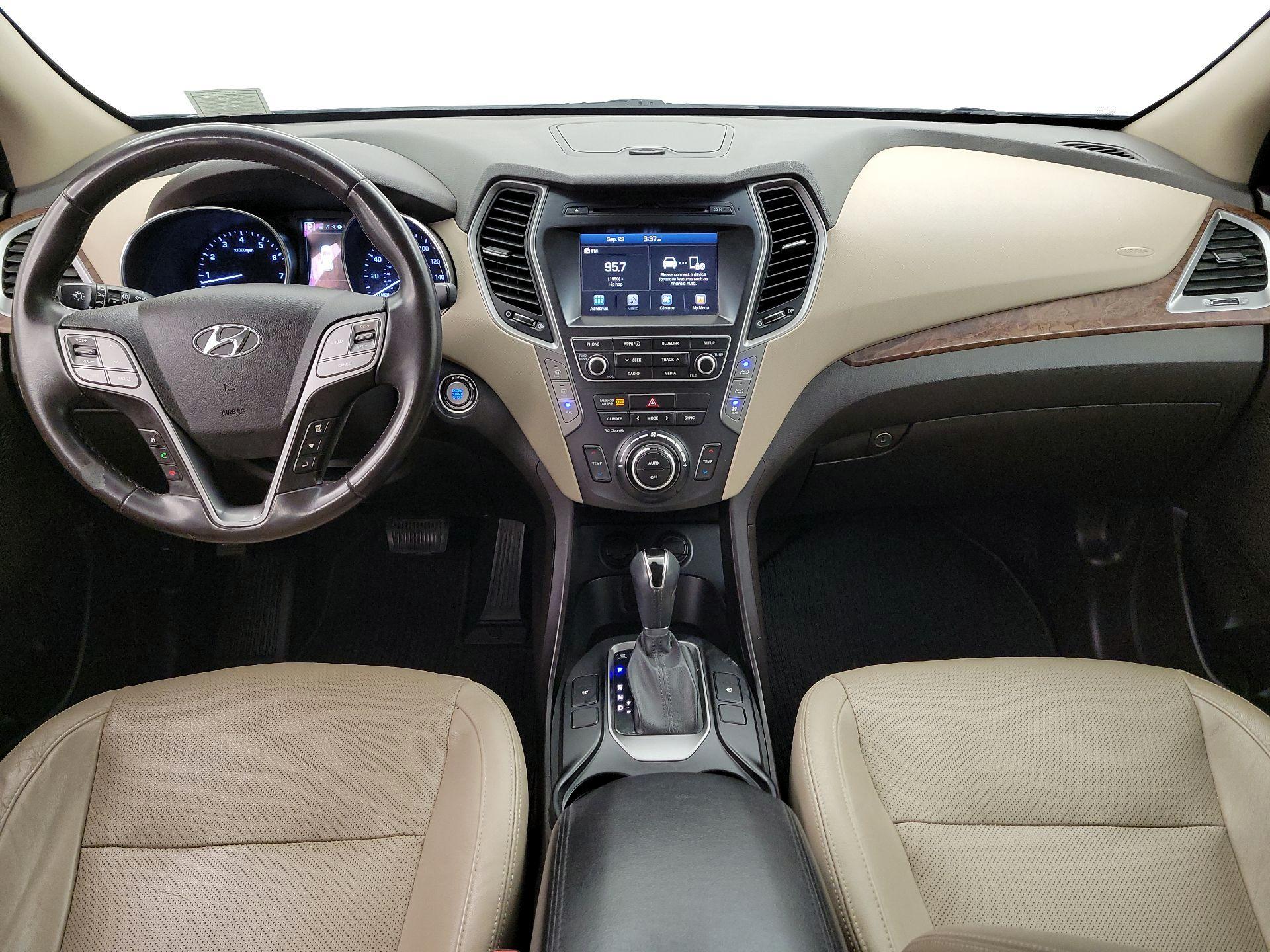 Thumbnail: 2017 Hyundai Santa Fe - 9