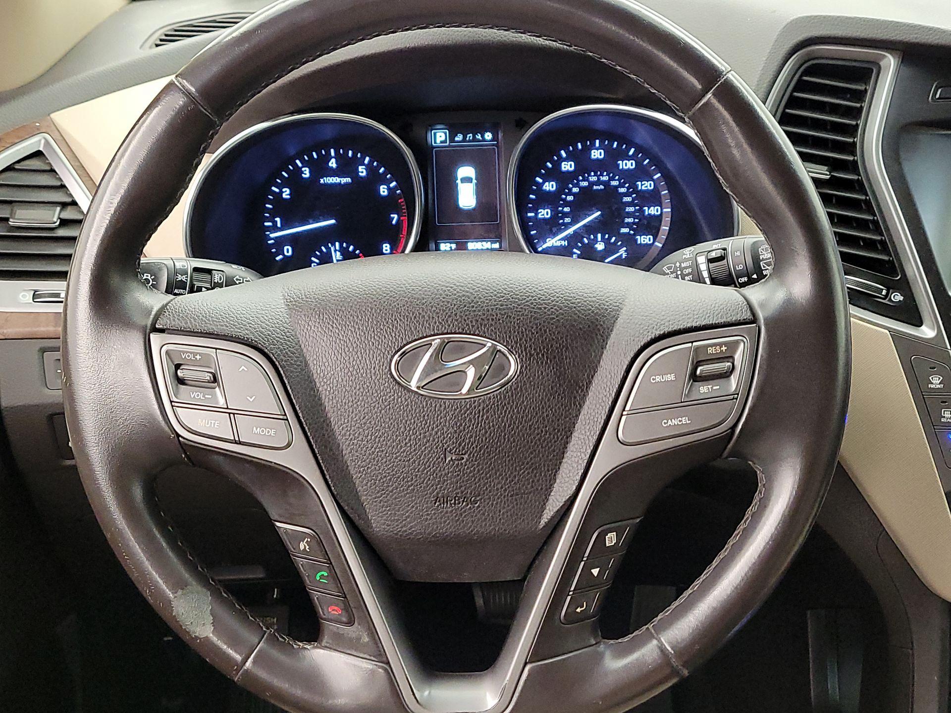 Thumbnail: 2017 Hyundai Santa Fe - 10