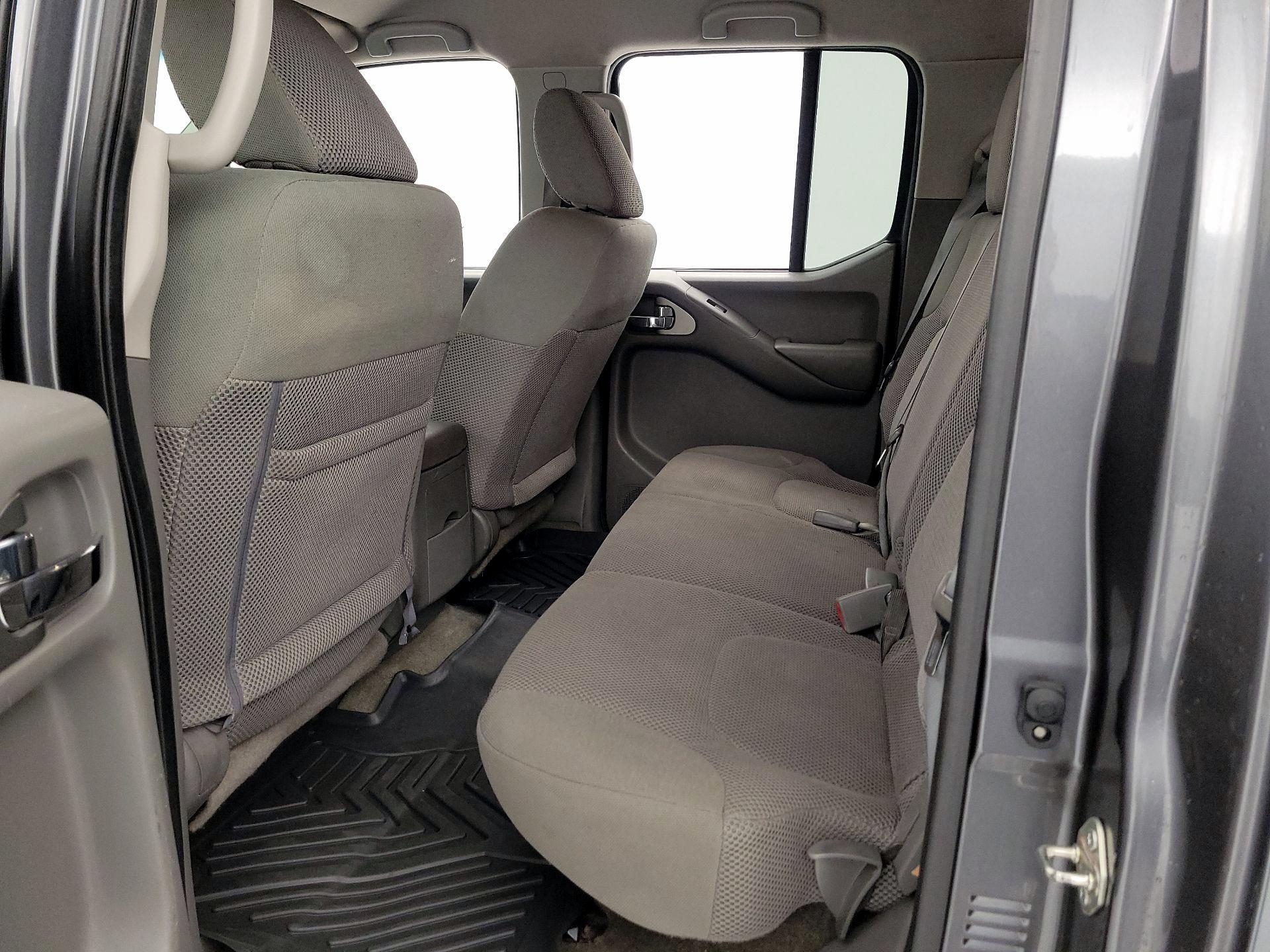 Thumbnail: 2016 Nissan Frontier - 18