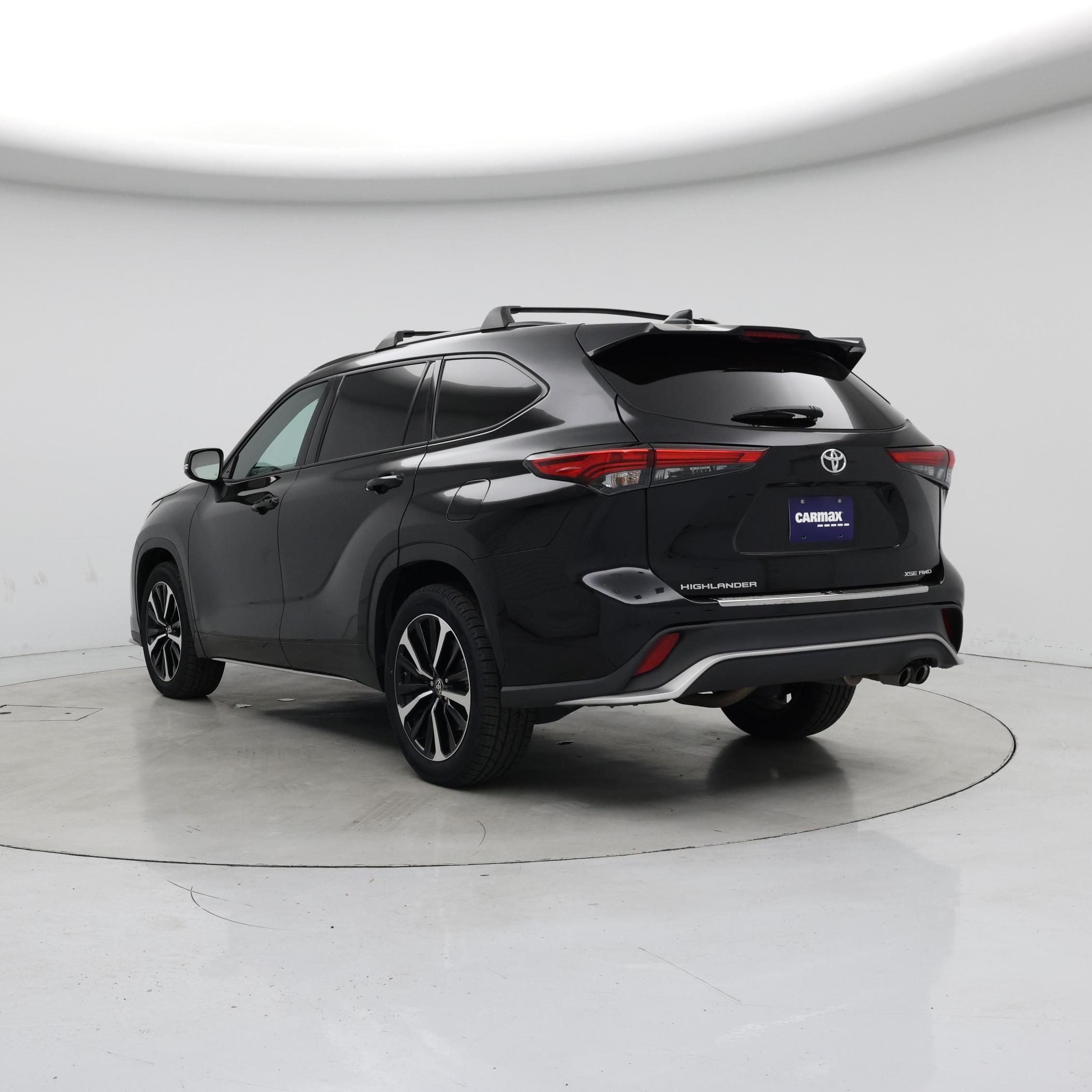 Thumbnail: 2022 Toyota Highlander - 2