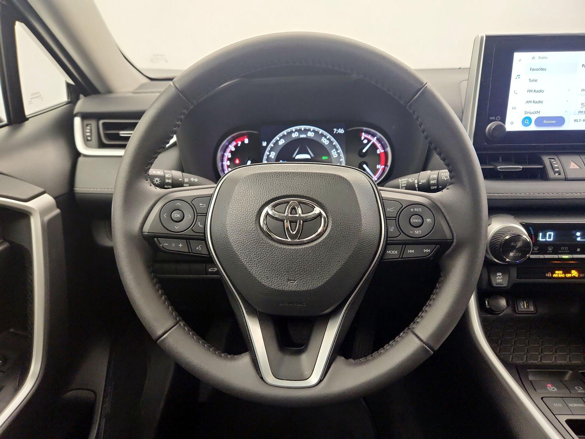 Thumbnail: 2024 Toyota RAV4 - 10
