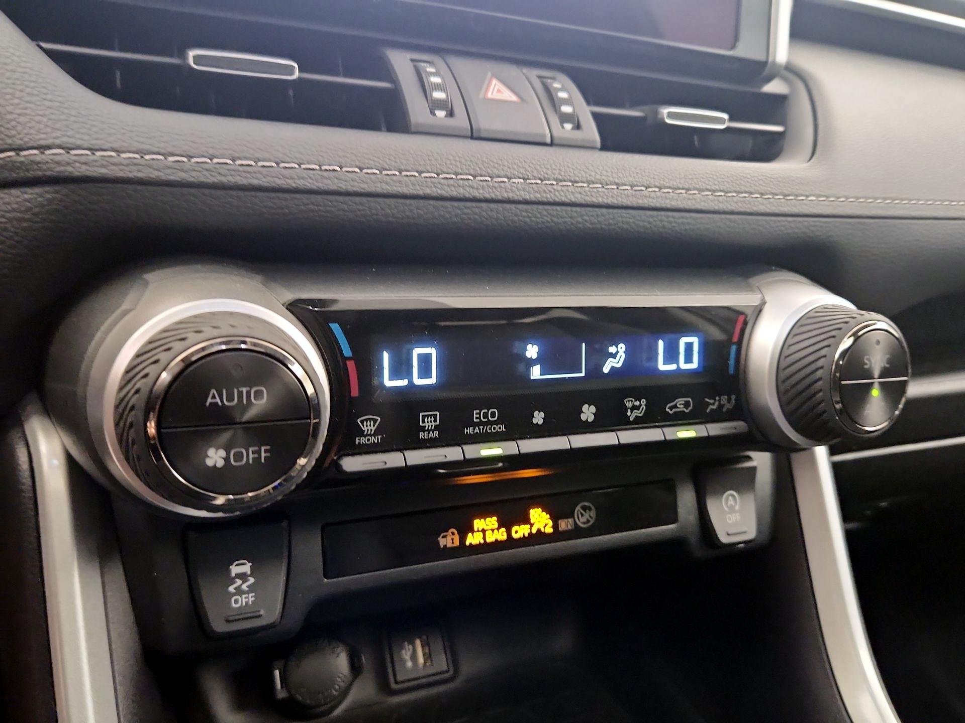 Thumbnail: 2024 Toyota RAV4 - 16