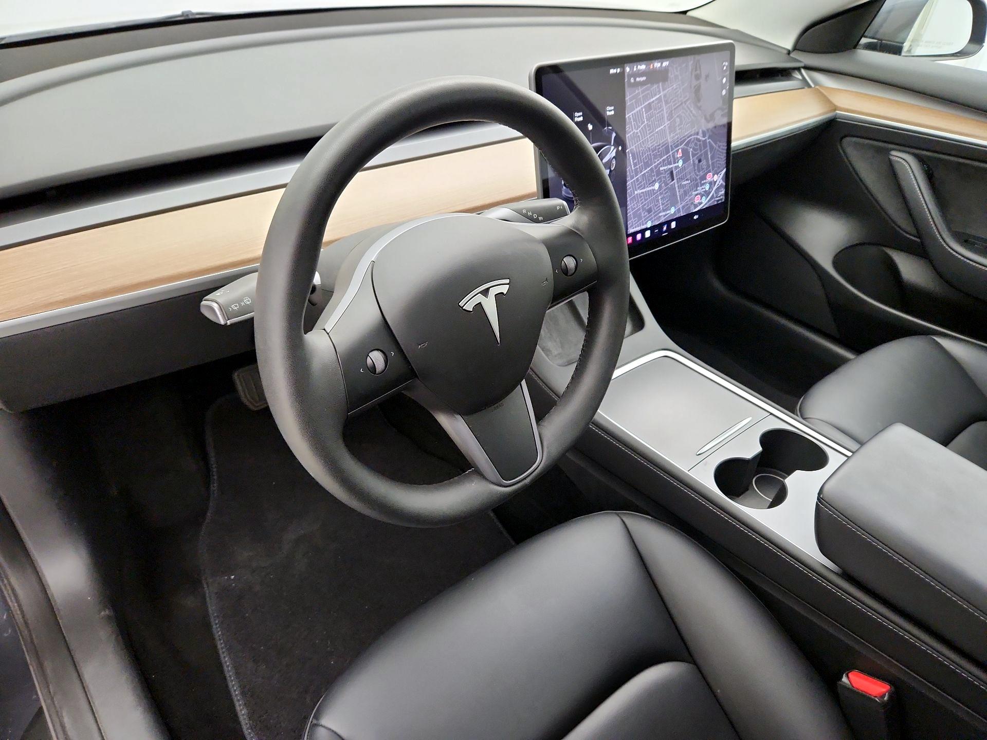 Thumbnail: 2023 Tesla Model 3 - 9