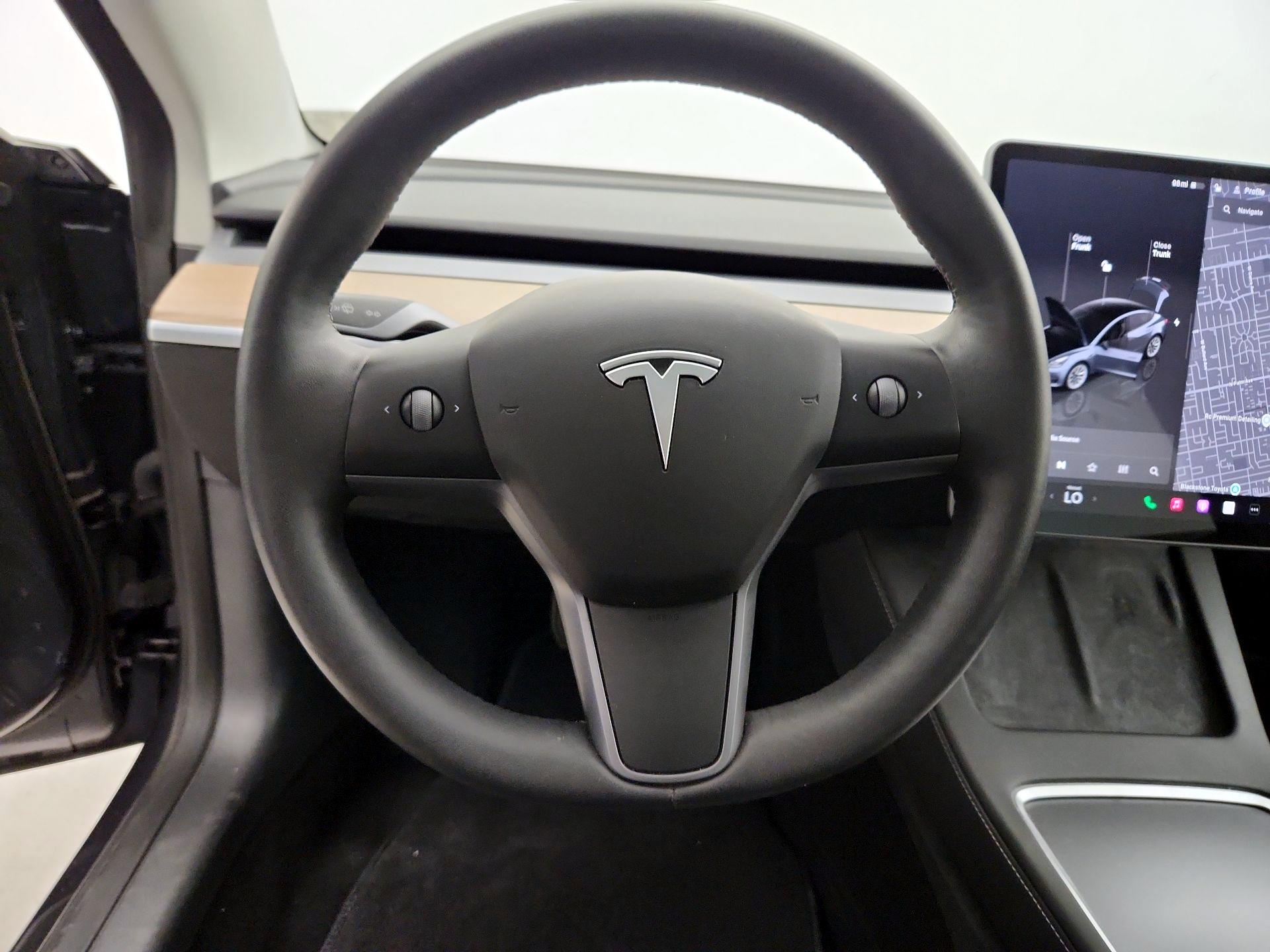 Thumbnail: 2023 Tesla Model 3 - 10