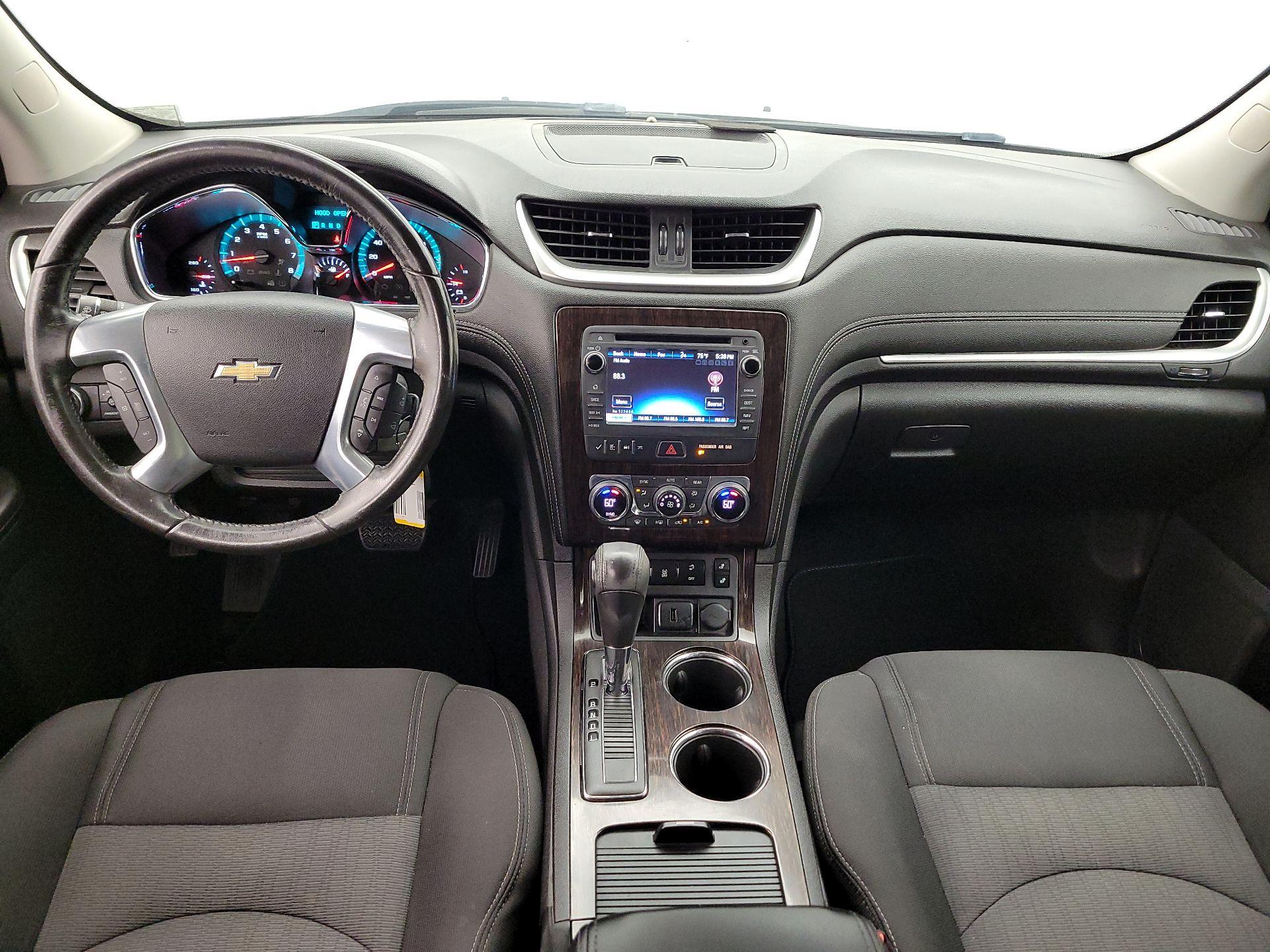 Thumbnail: 2015 Chevrolet Traverse - 9