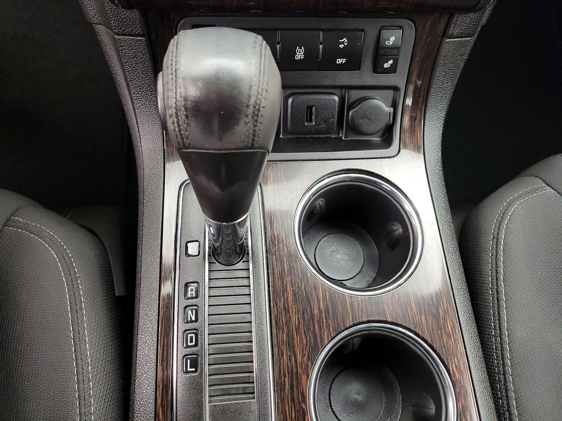 Thumbnail: 2015 Chevrolet Traverse - 18