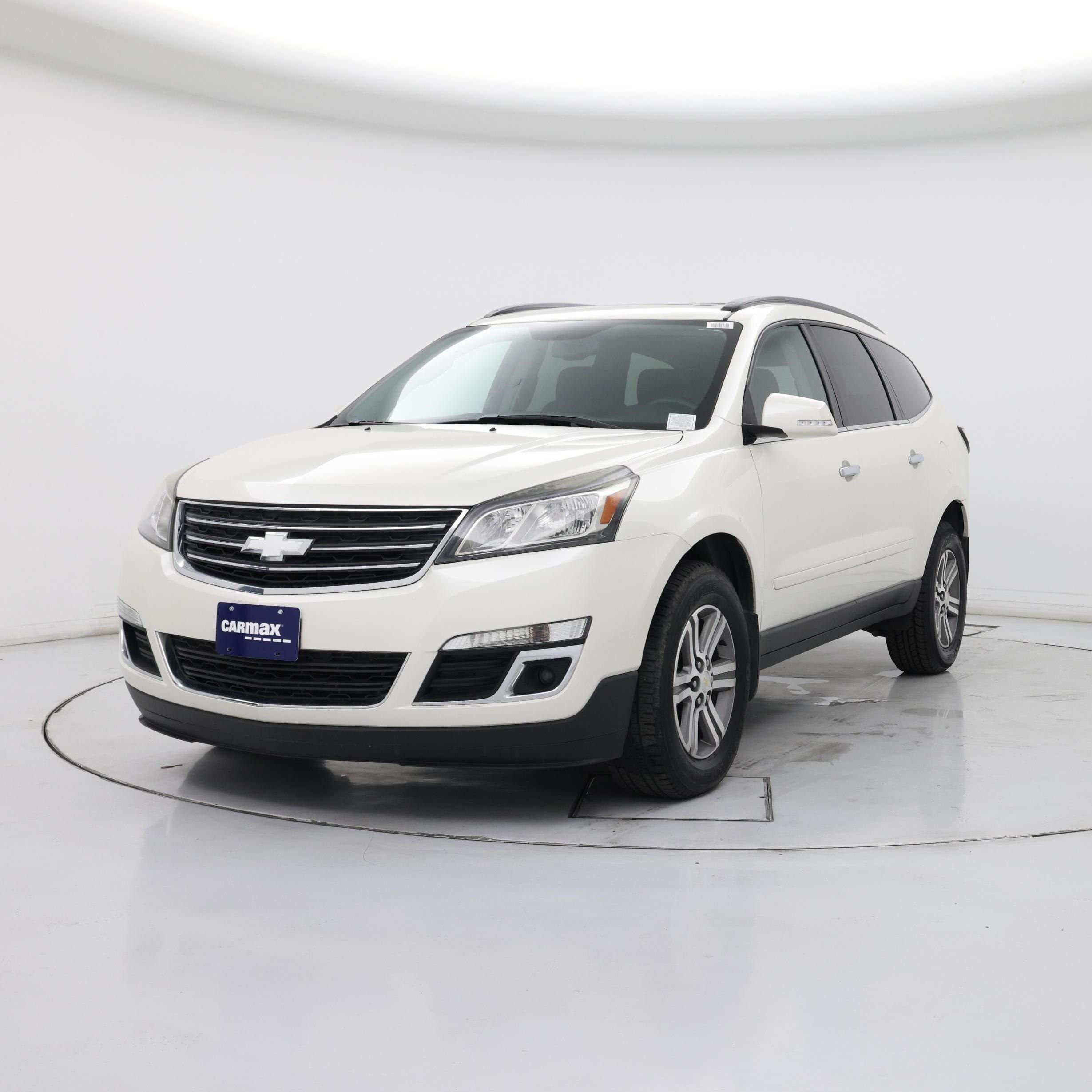 Thumbnail: 2015 Chevrolet Traverse - 4