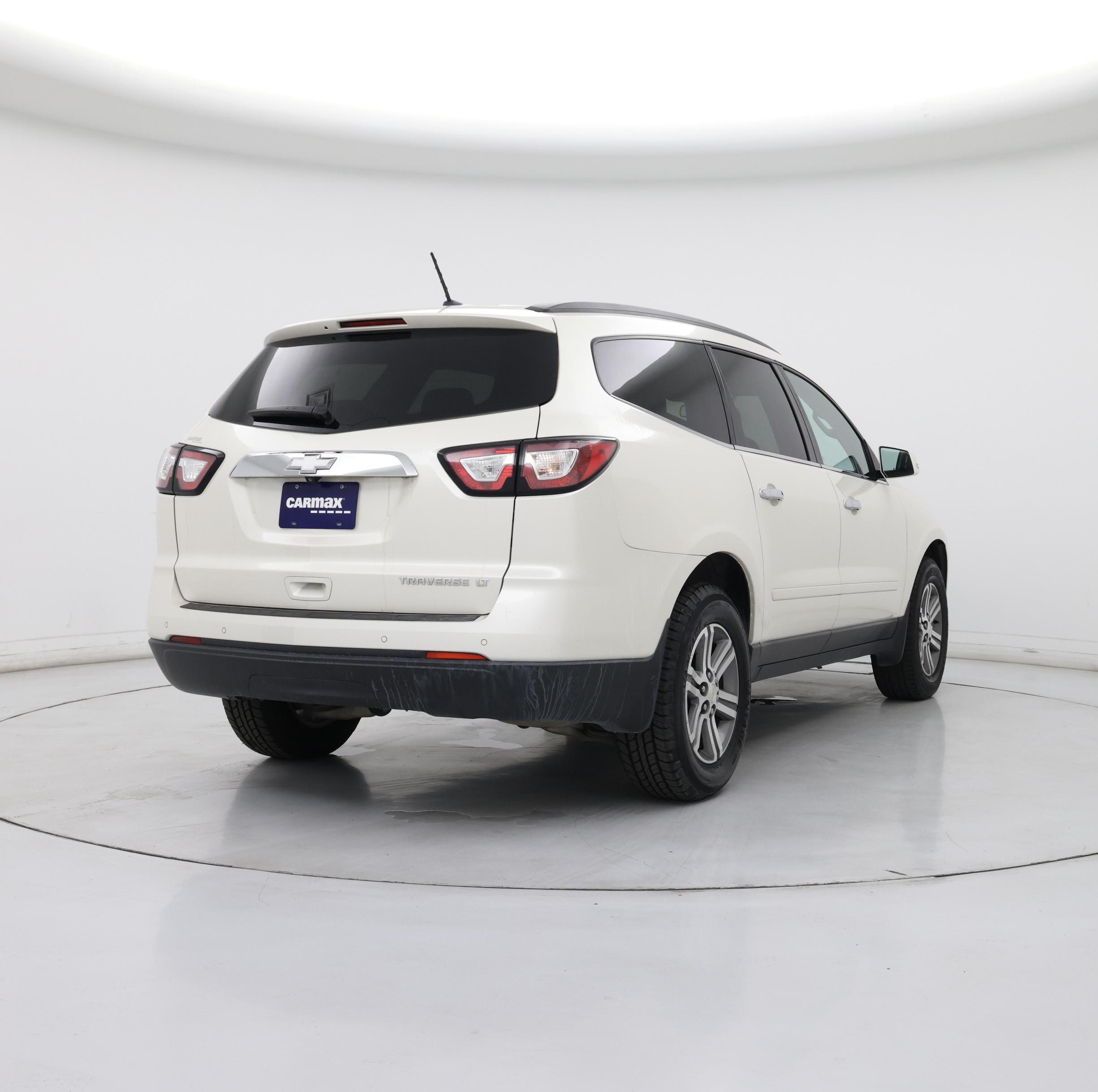 Thumbnail: 2015 Chevrolet Traverse - 8