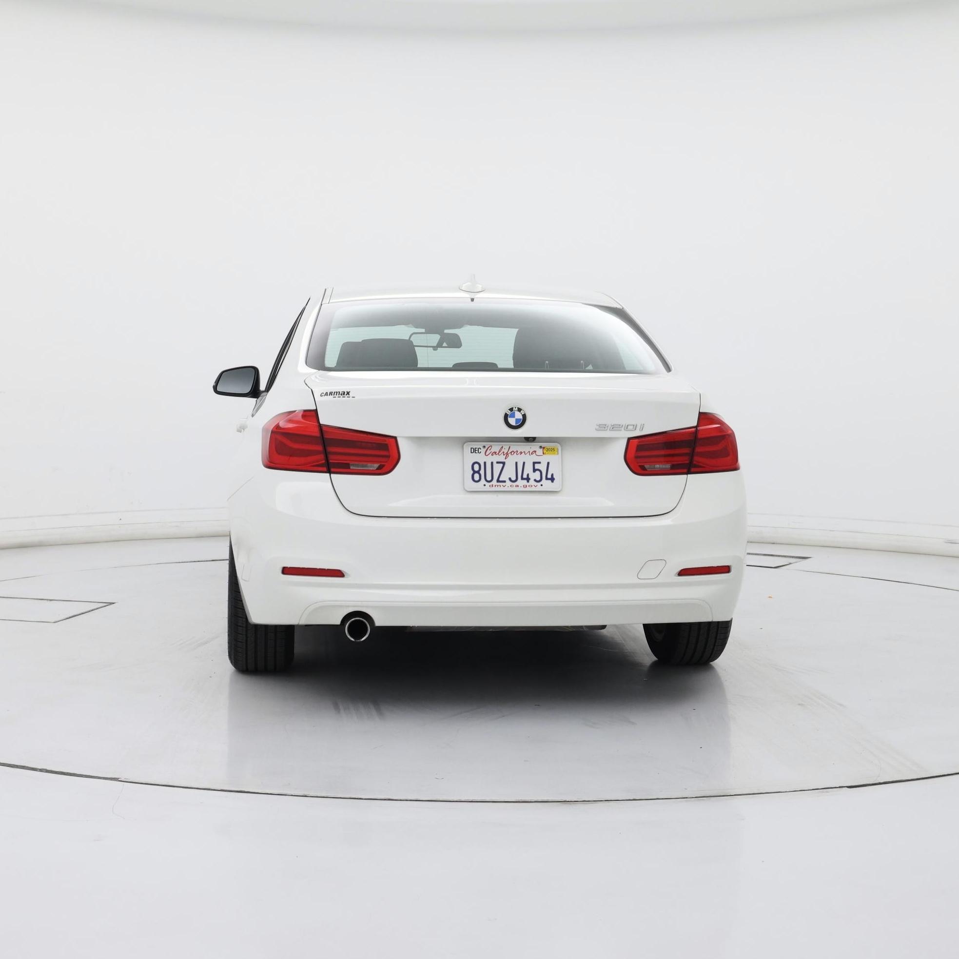 Thumbnail: 2018 BMW 3 Series - 6