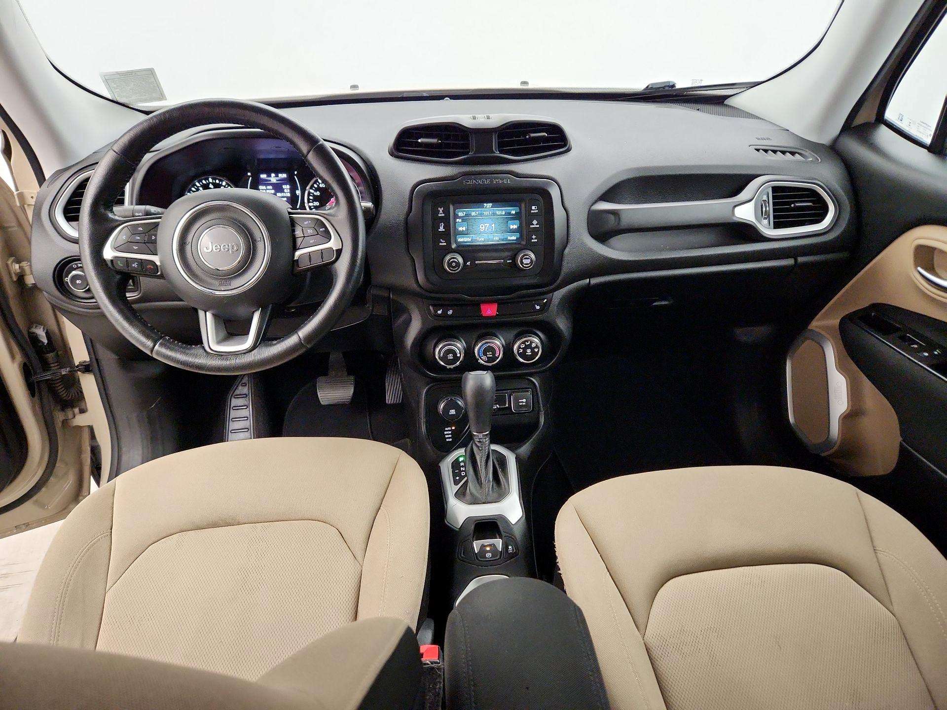 Thumbnail: 2015 Jeep Renegade - 9