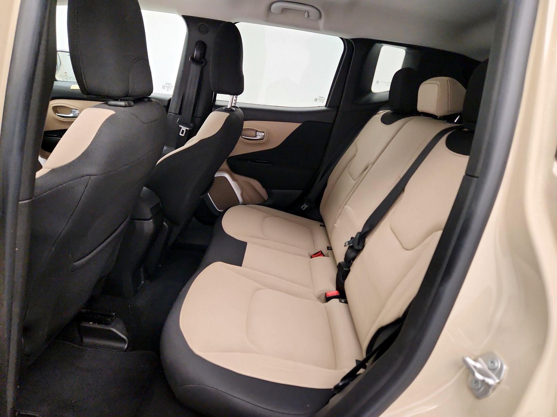 Thumbnail: 2015 Jeep Renegade - 19