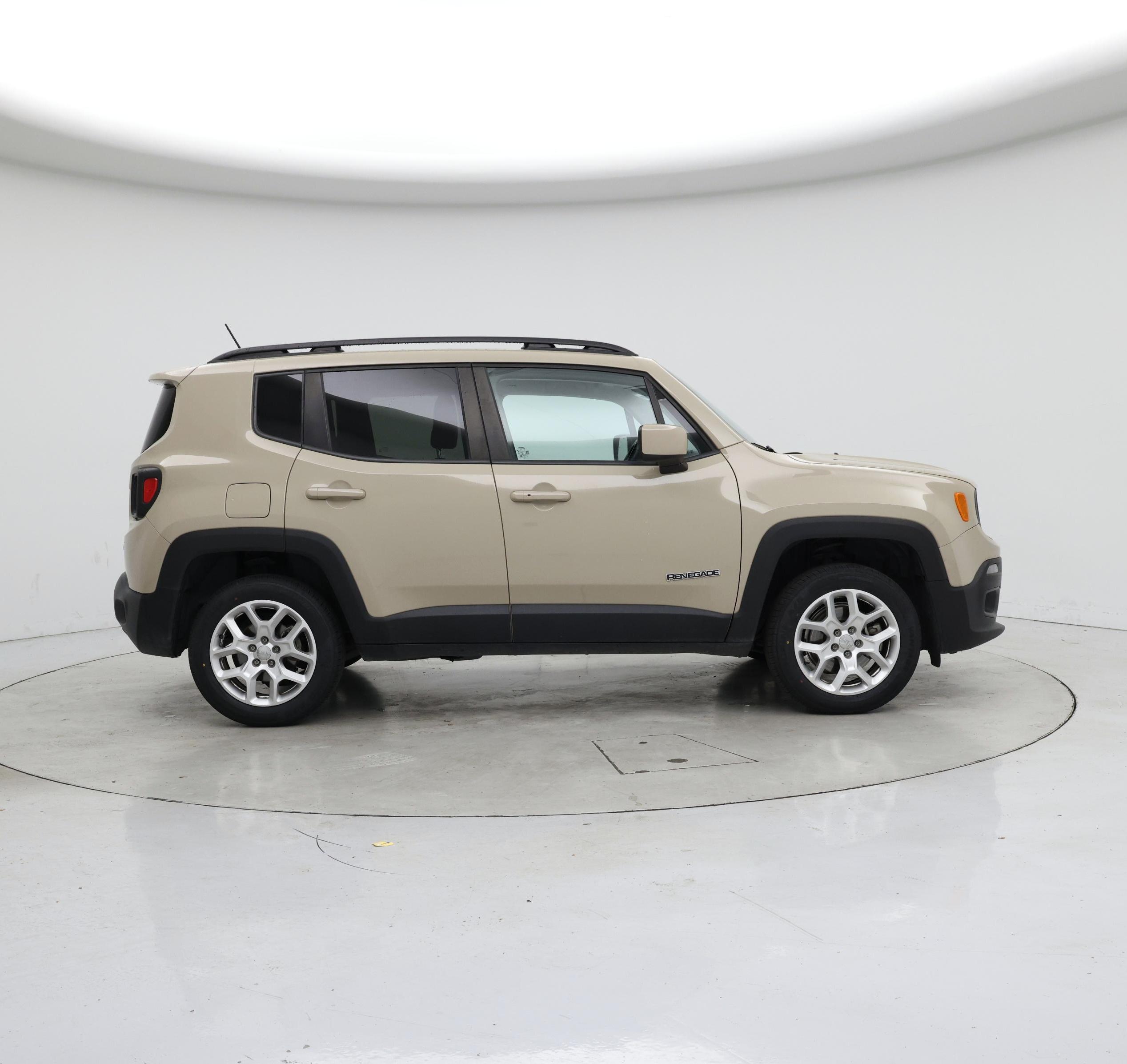 Thumbnail: 2015 Jeep Renegade - 7