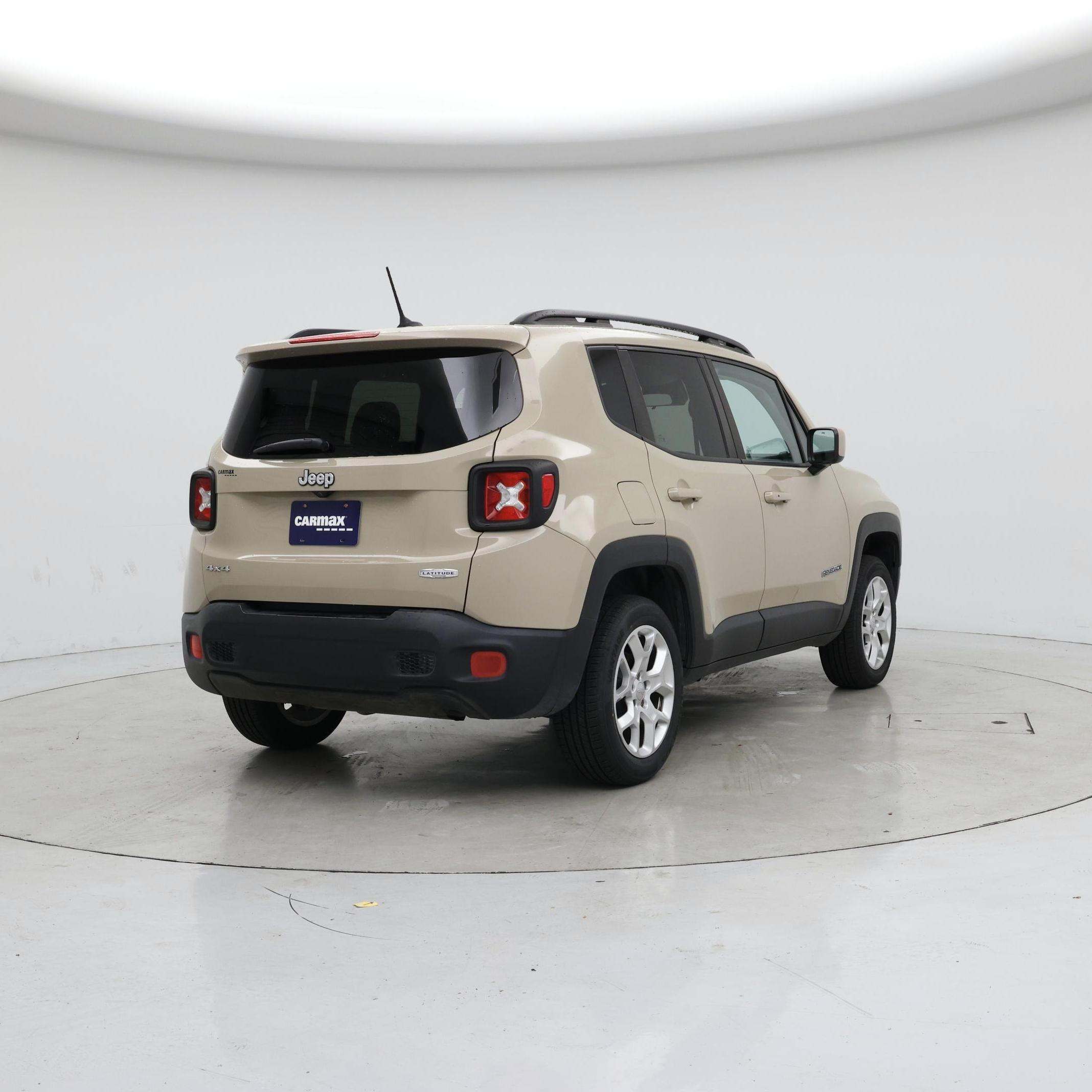 Thumbnail: 2015 Jeep Renegade - 8