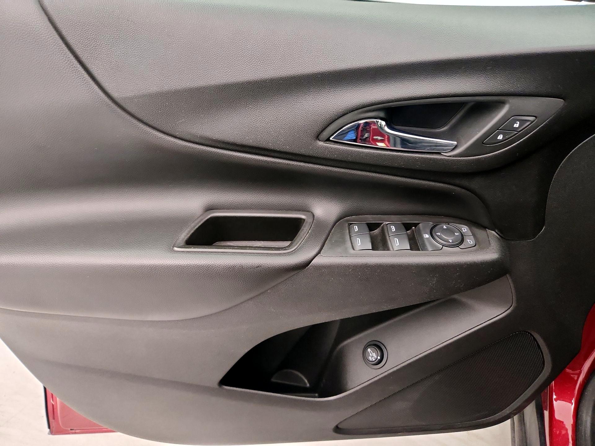 Thumbnail: 2020 Chevrolet Equinox - 12