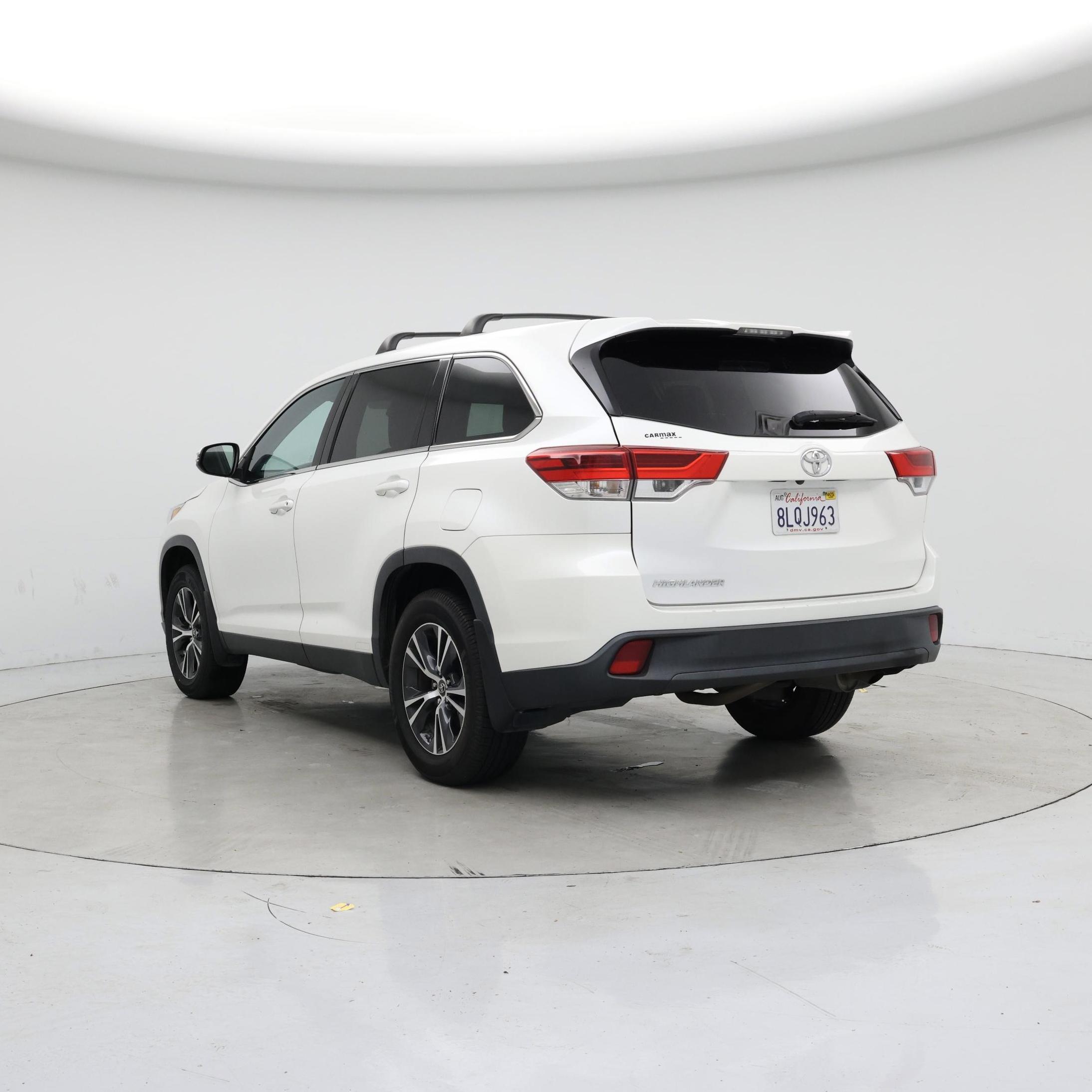 Thumbnail: 2019 Toyota Highlander - 2