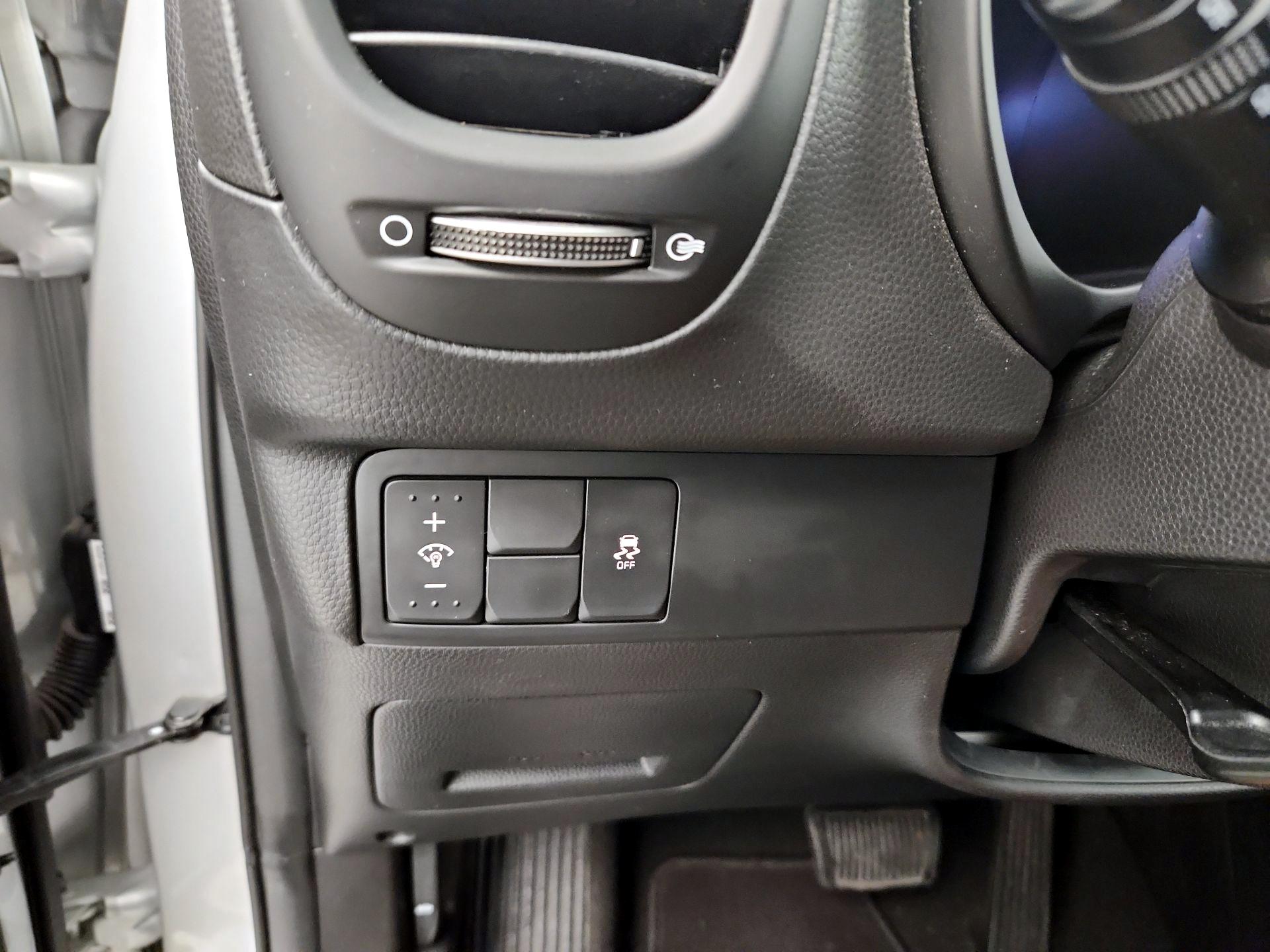 Thumbnail: 2019 Kia Soul - 13