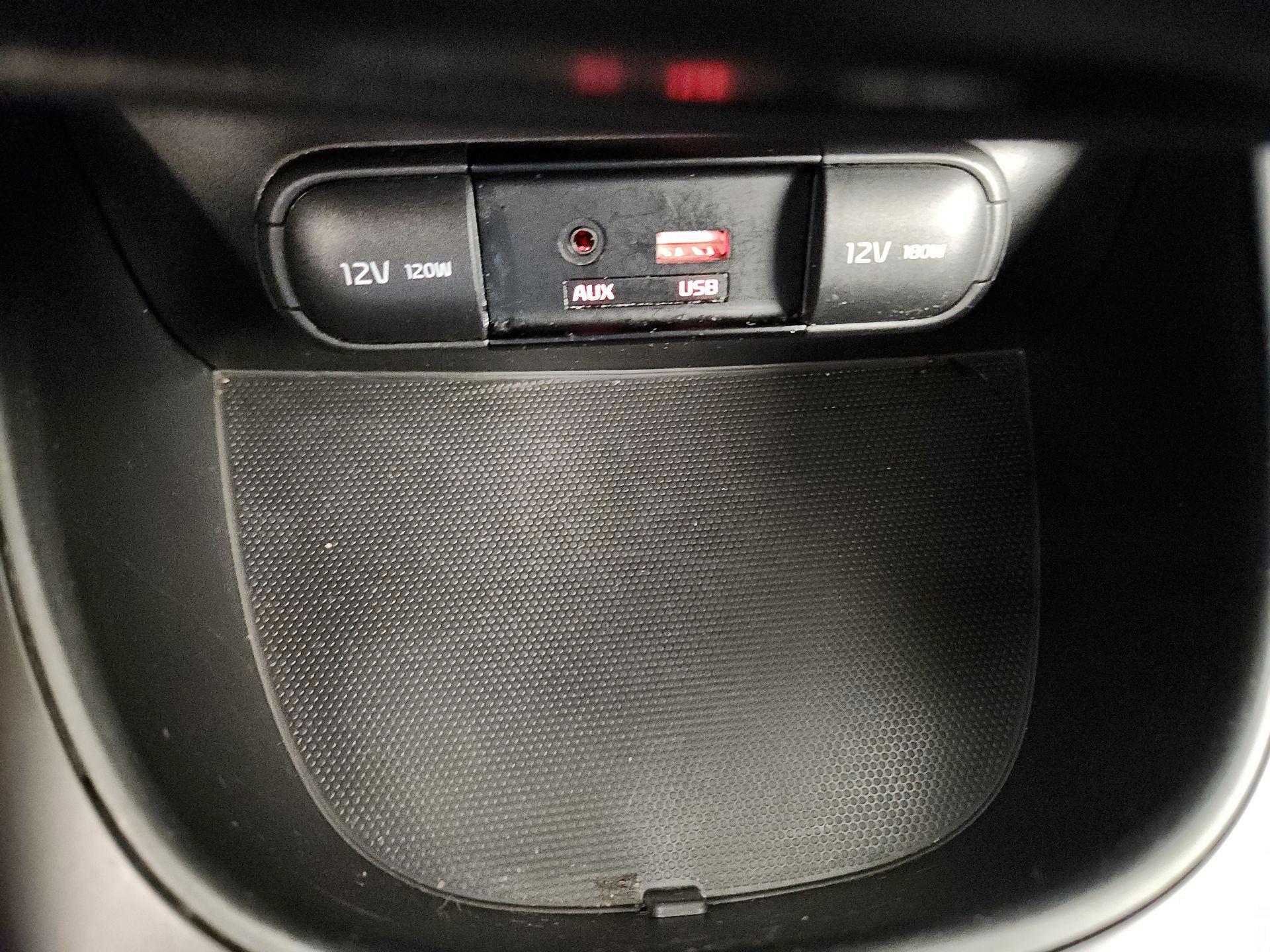 Thumbnail: 2019 Kia Soul - 18