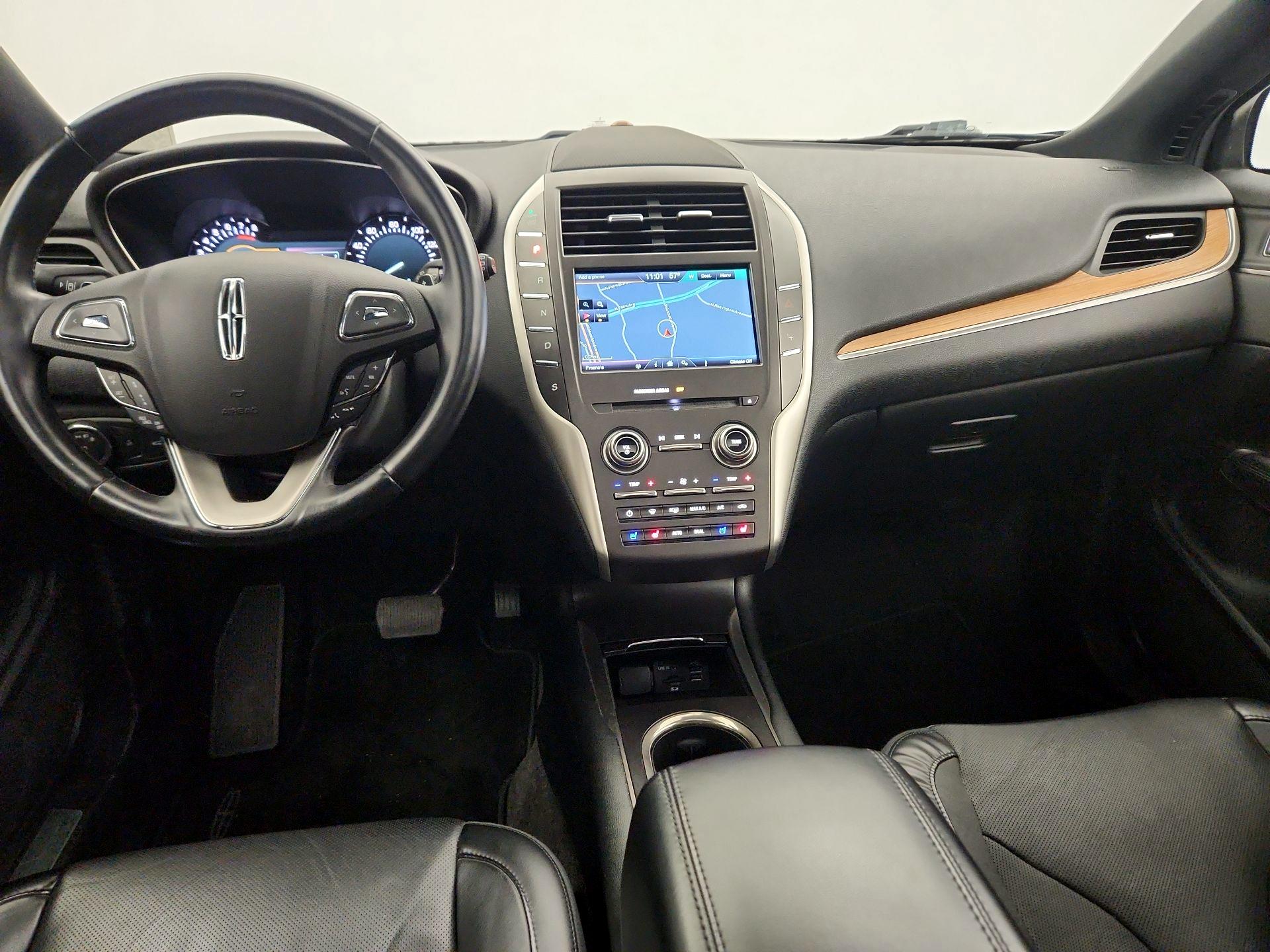 Thumbnail: 2015 Lincoln MKC - 9